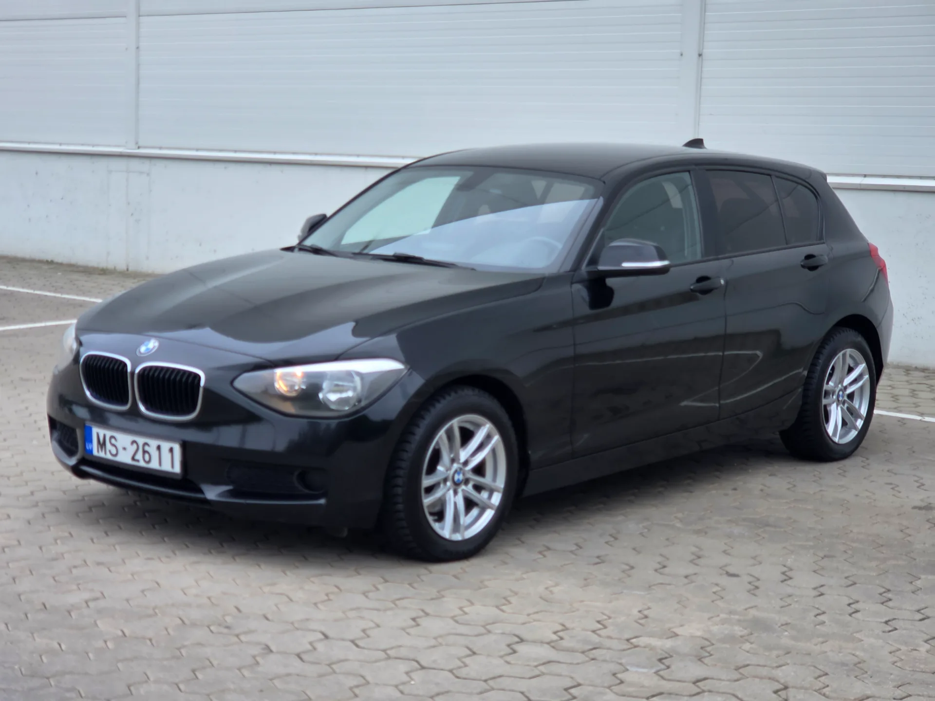 BMW 118, 2012 — 5