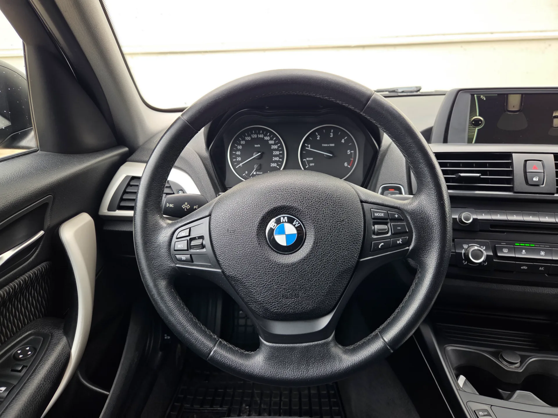 BMW 118, 2012 — 21