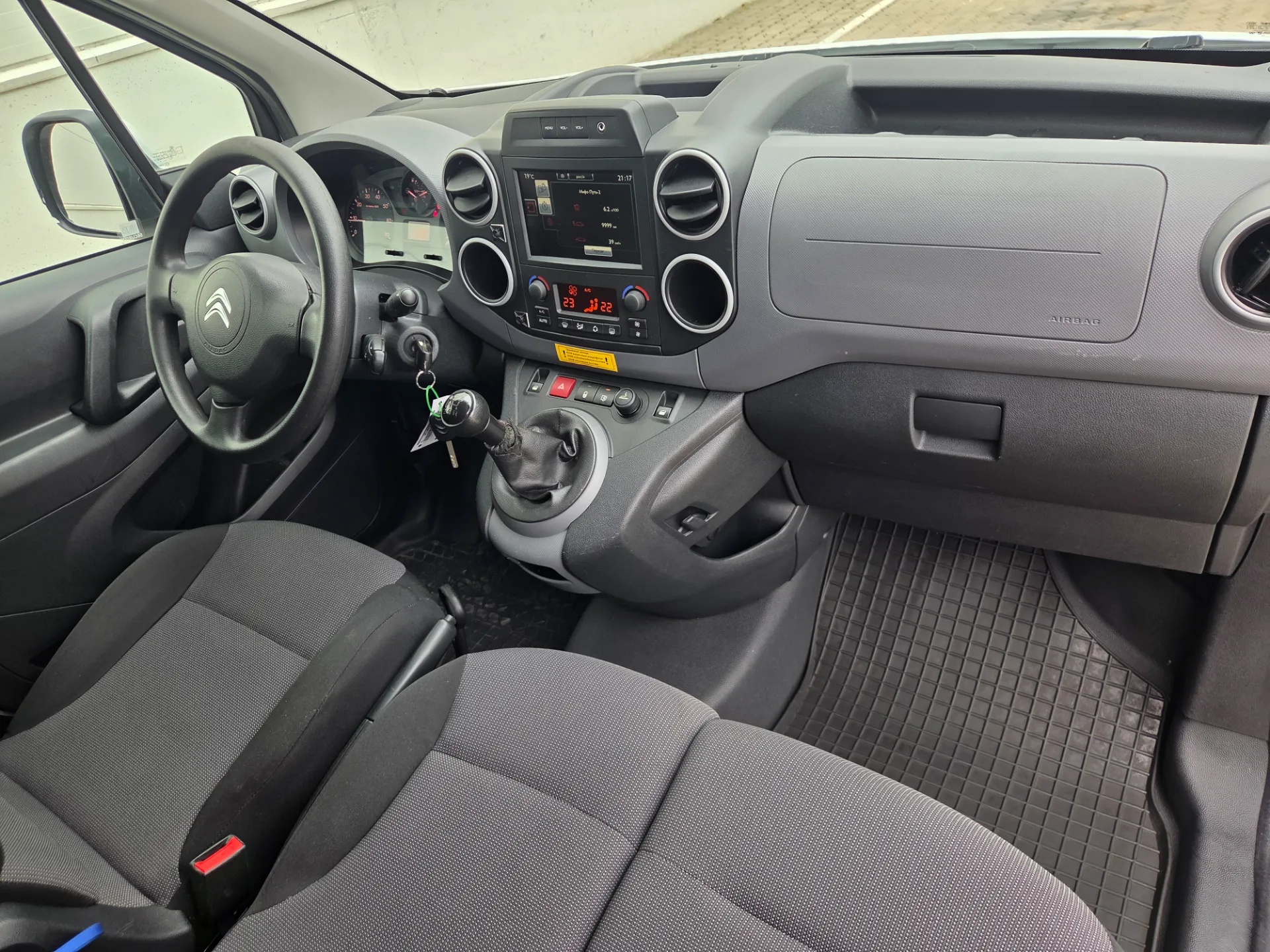 Citroen Berlingo, 2018 — 35