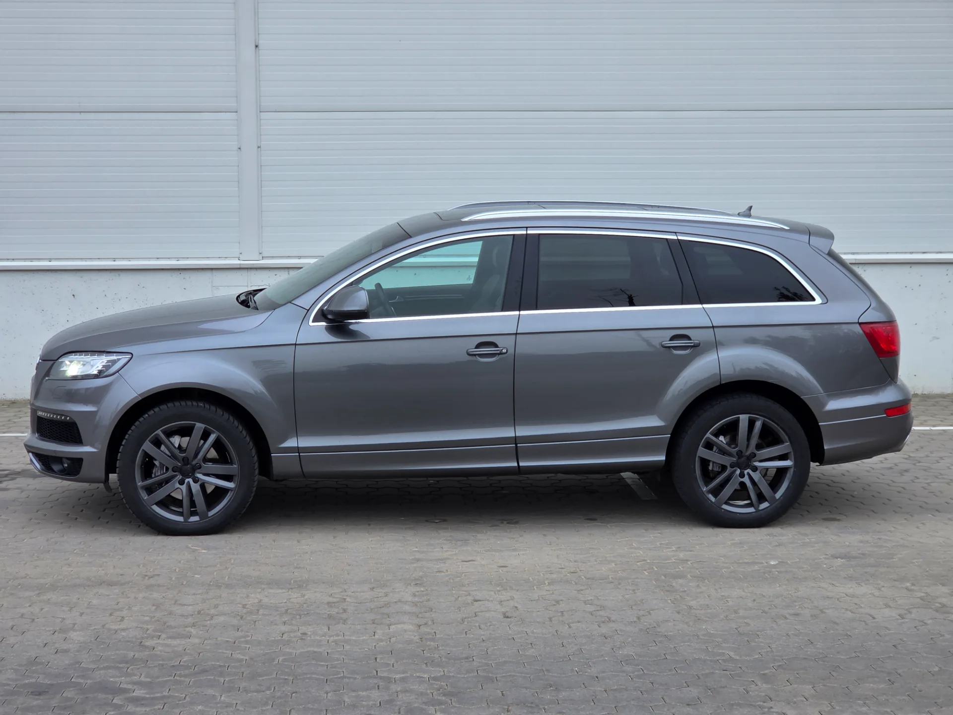AUDI Q7, 2010 — 18