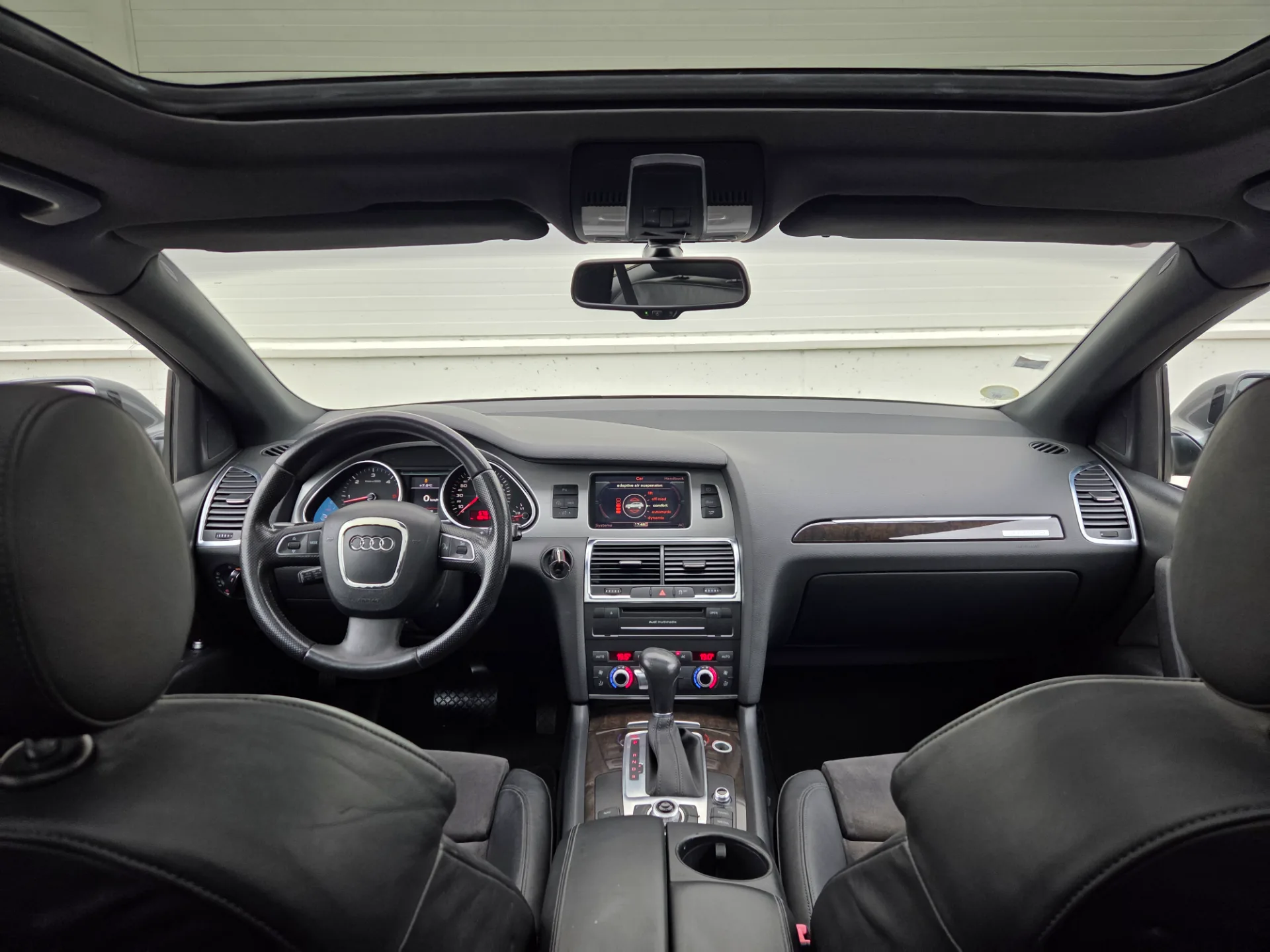 AUDI Q7, 2010 — 28