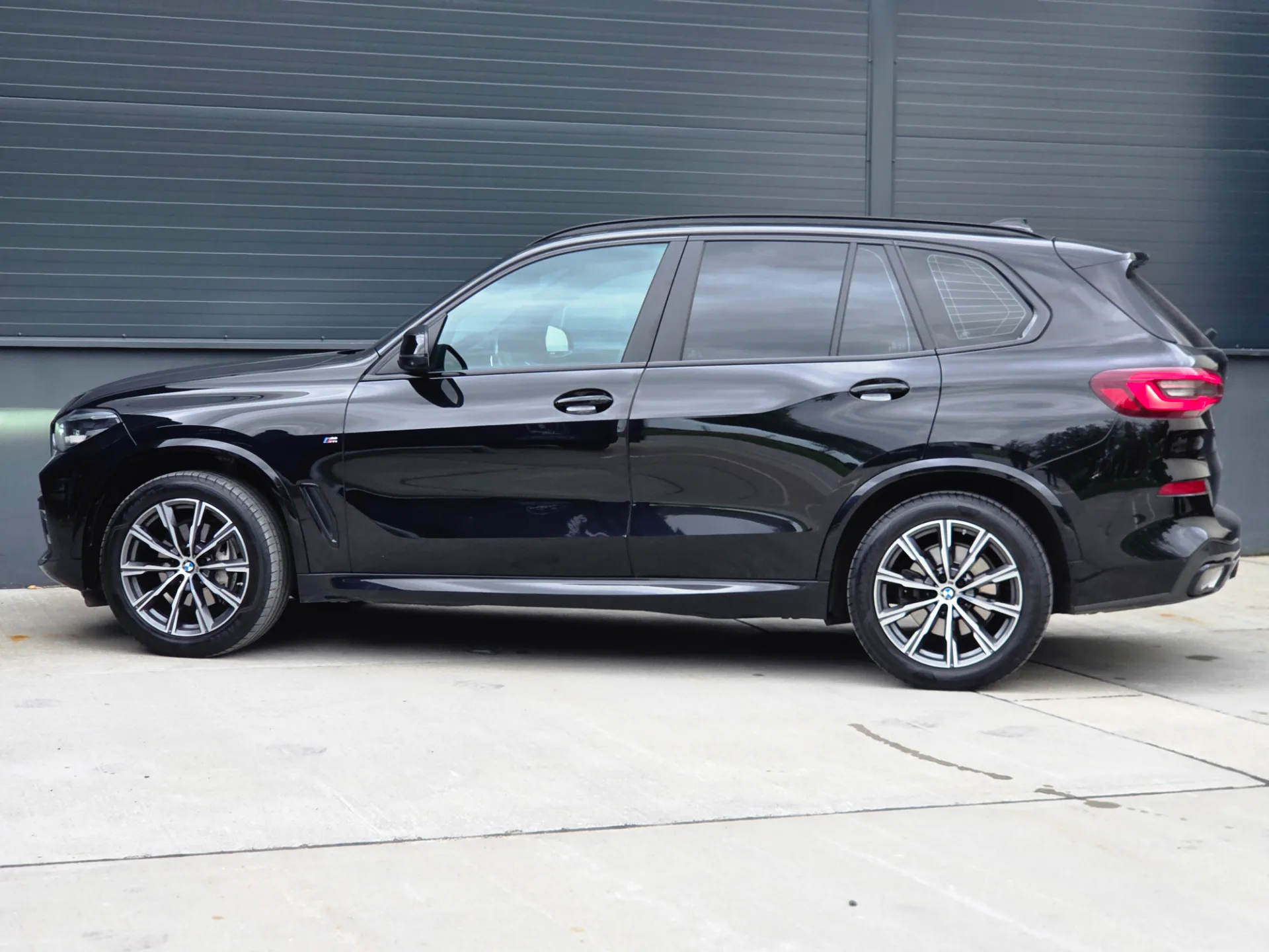 BMW X5, 2021 — 28