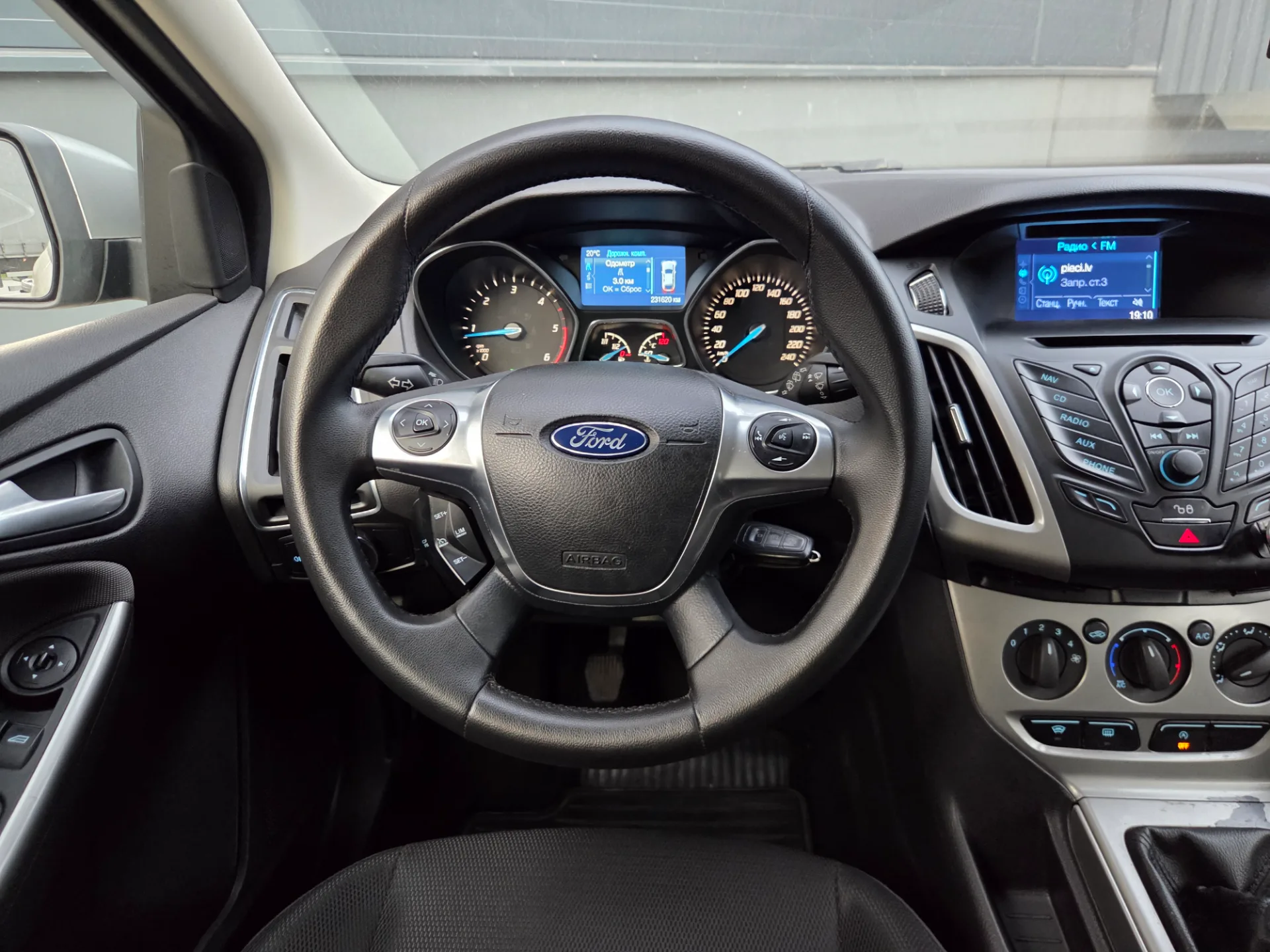 Ford Focus, 2014 — 20