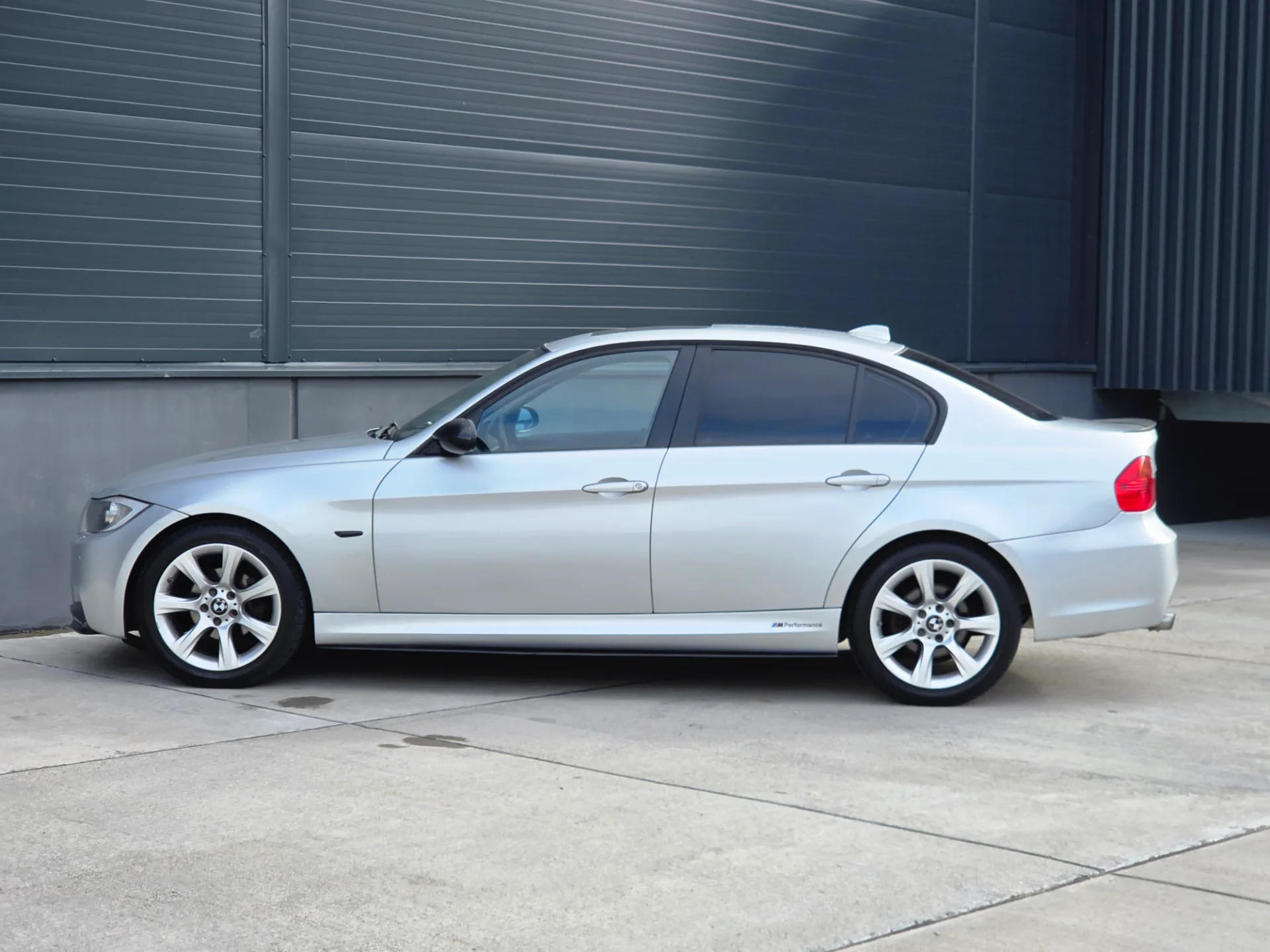 Bmw 320, 2005 — 16