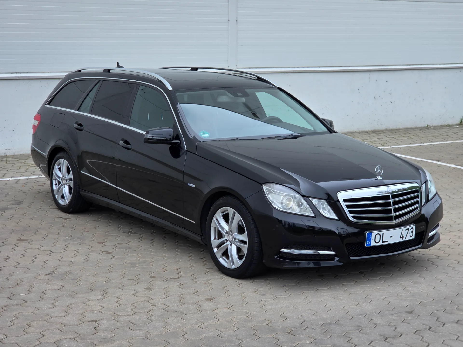 Mercedes-Benz Mercedes E220, 2011 — 12