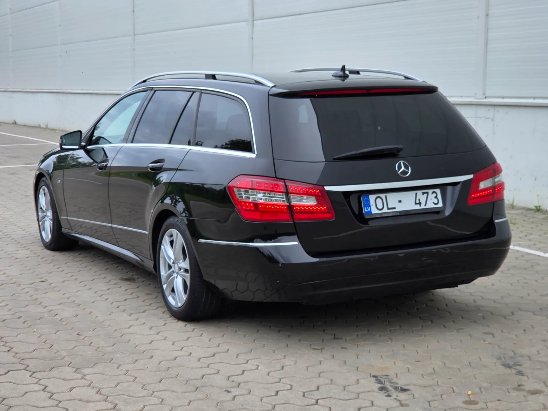 Mercedes-Benz Mercedes E220, 2011 — 16