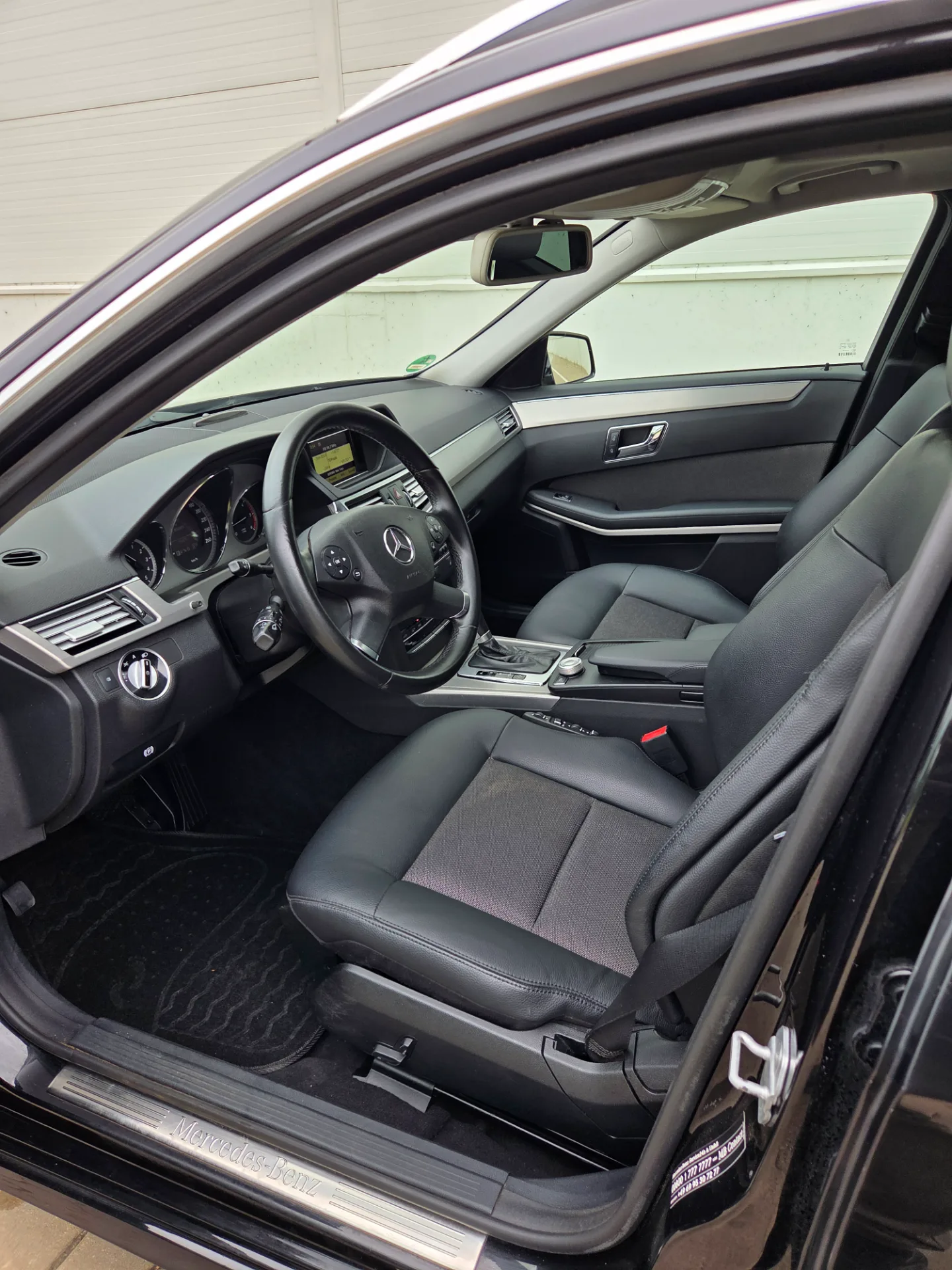 Mercedes-Benz Mercedes E220, 2011 — 20