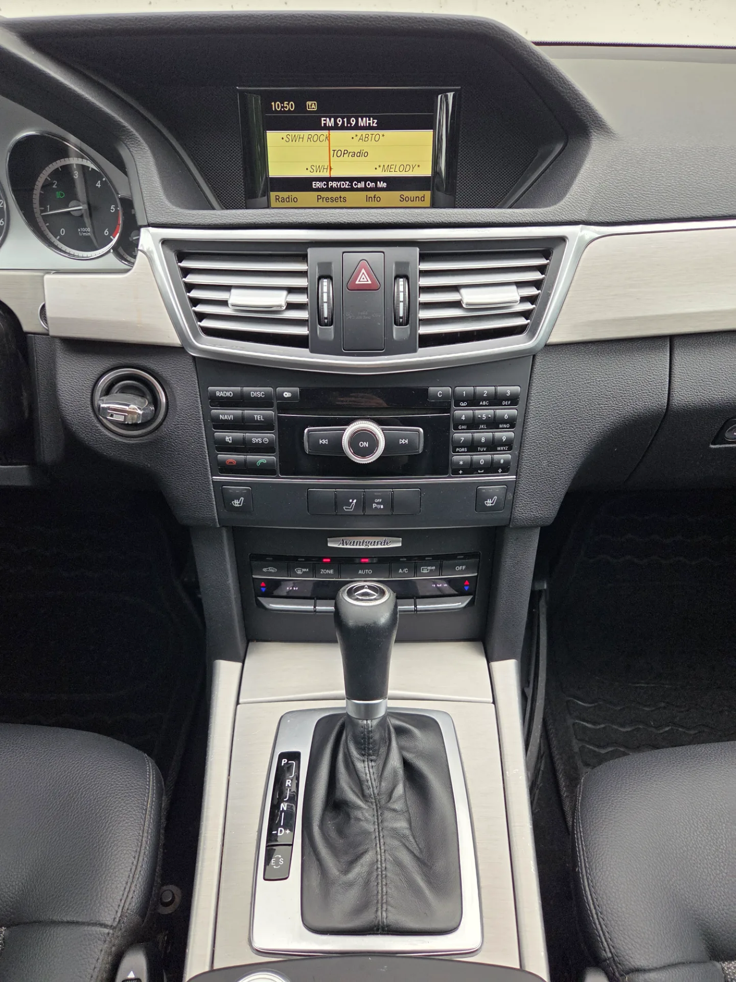 Mercedes-Benz Mercedes E220, 2011 — 23