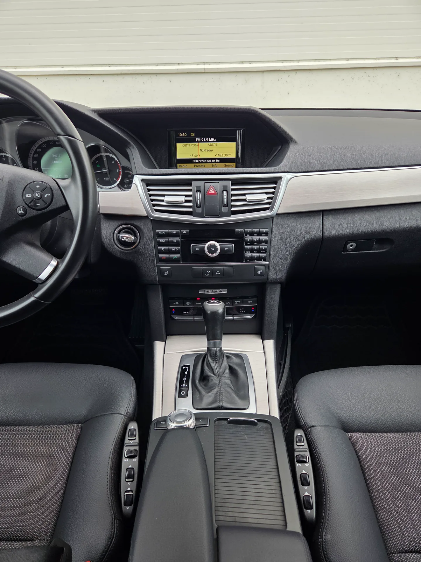 Mercedes-Benz Mercedes E220, 2011 — 26