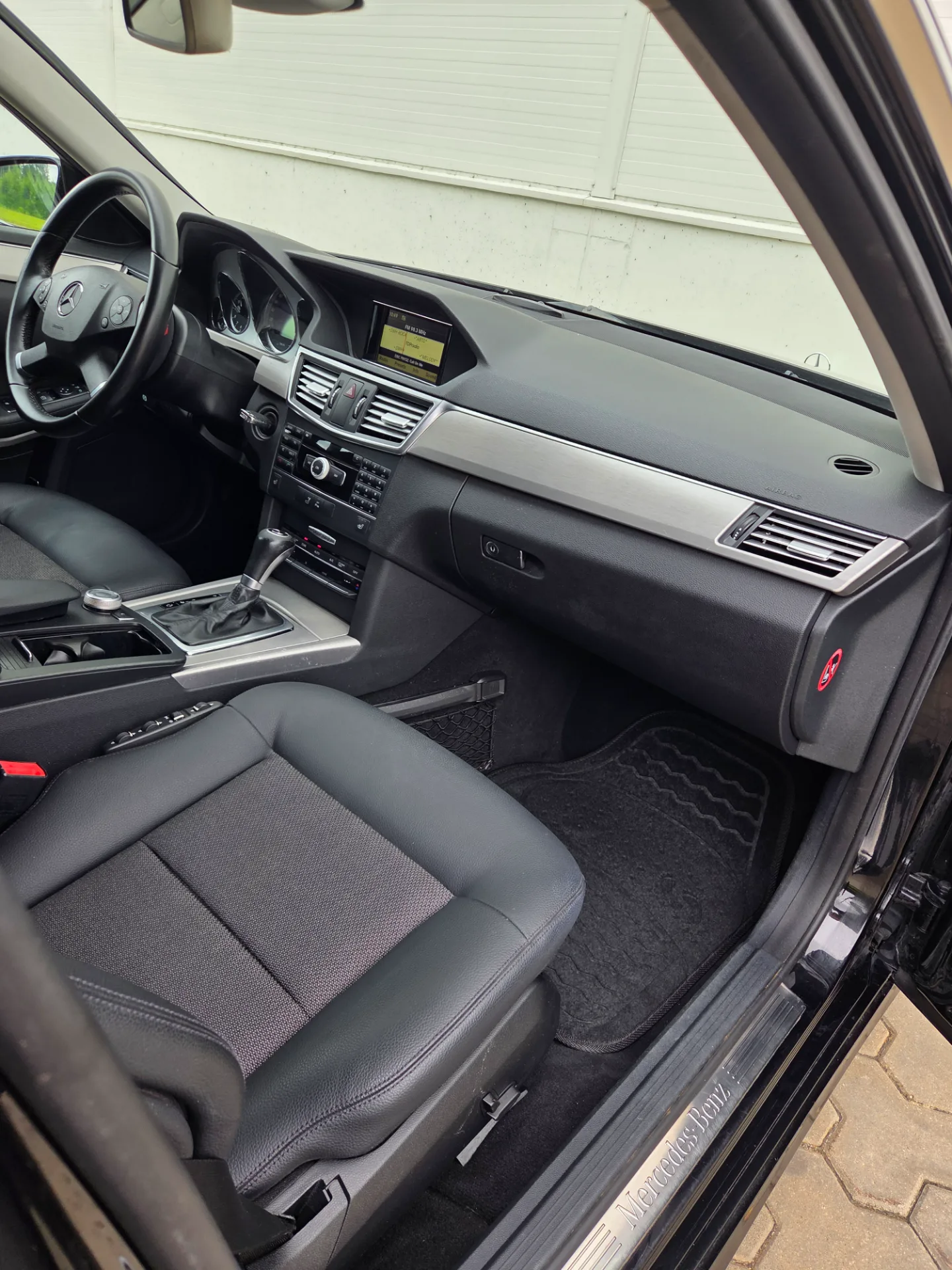 Mercedes-Benz Mercedes E220, 2011 — 27