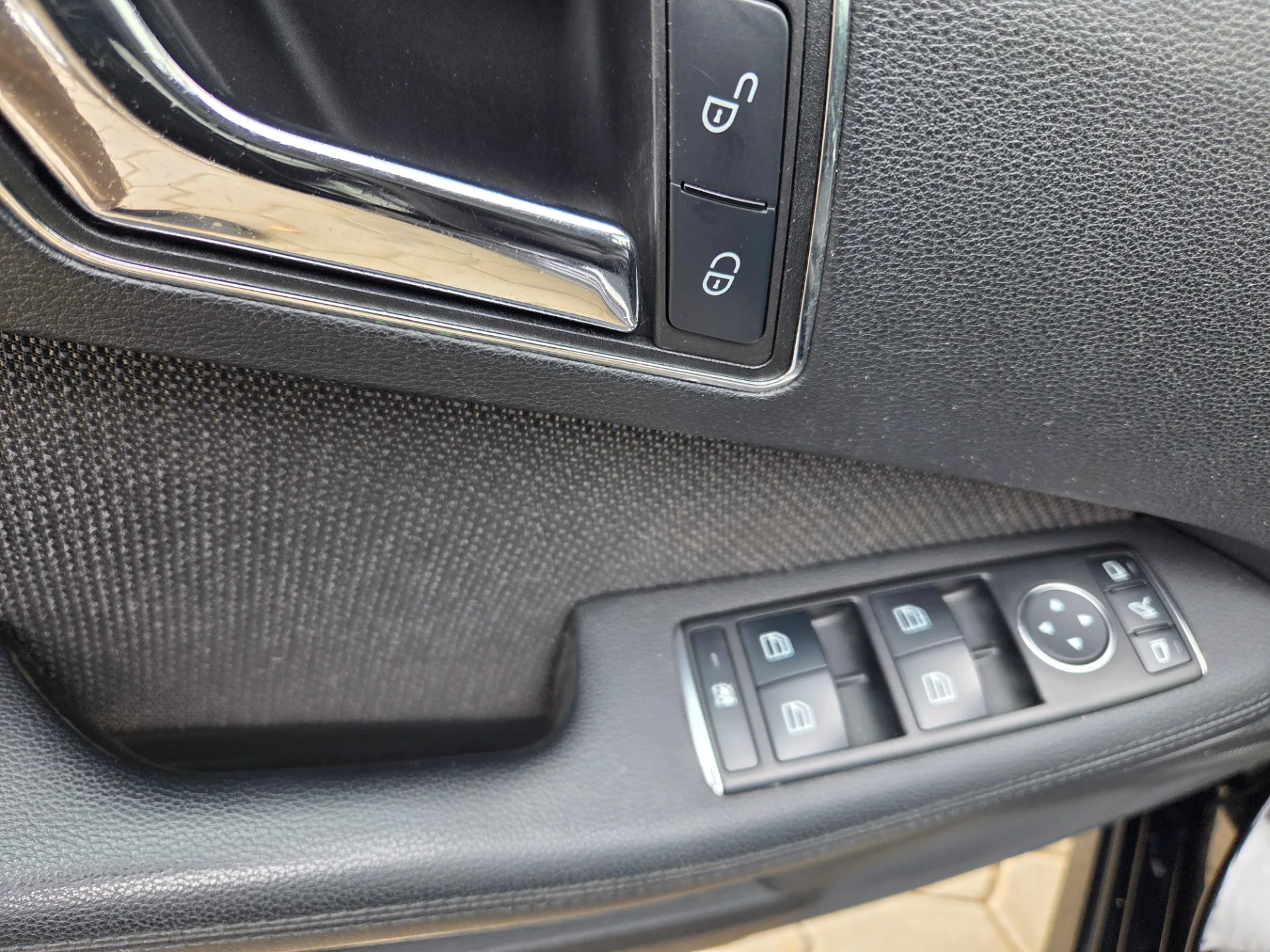 Mercedes-Benz Mercedes E220, 2011 — 29