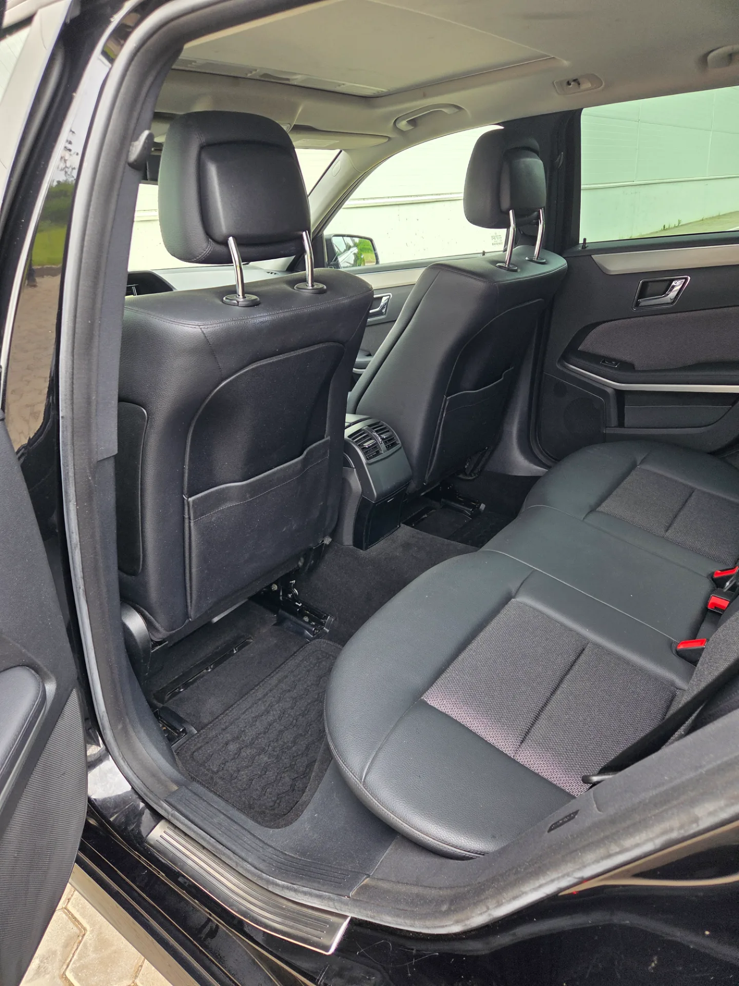 Mercedes-Benz Mercedes E220, 2011 — 30