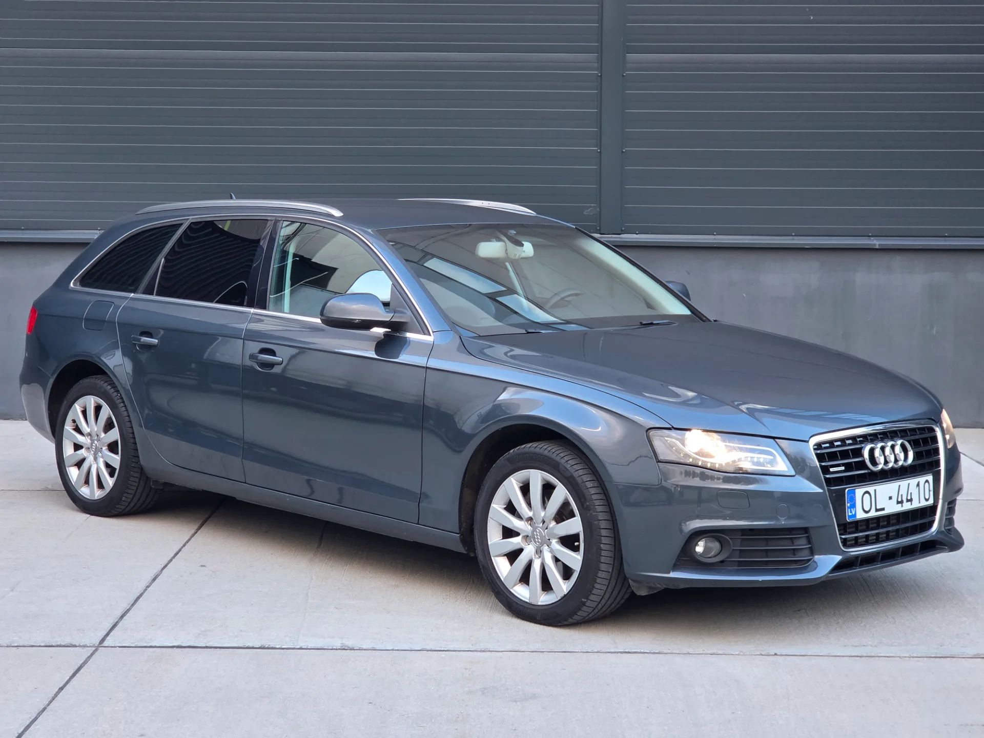 Audi A4, 2010 — 6