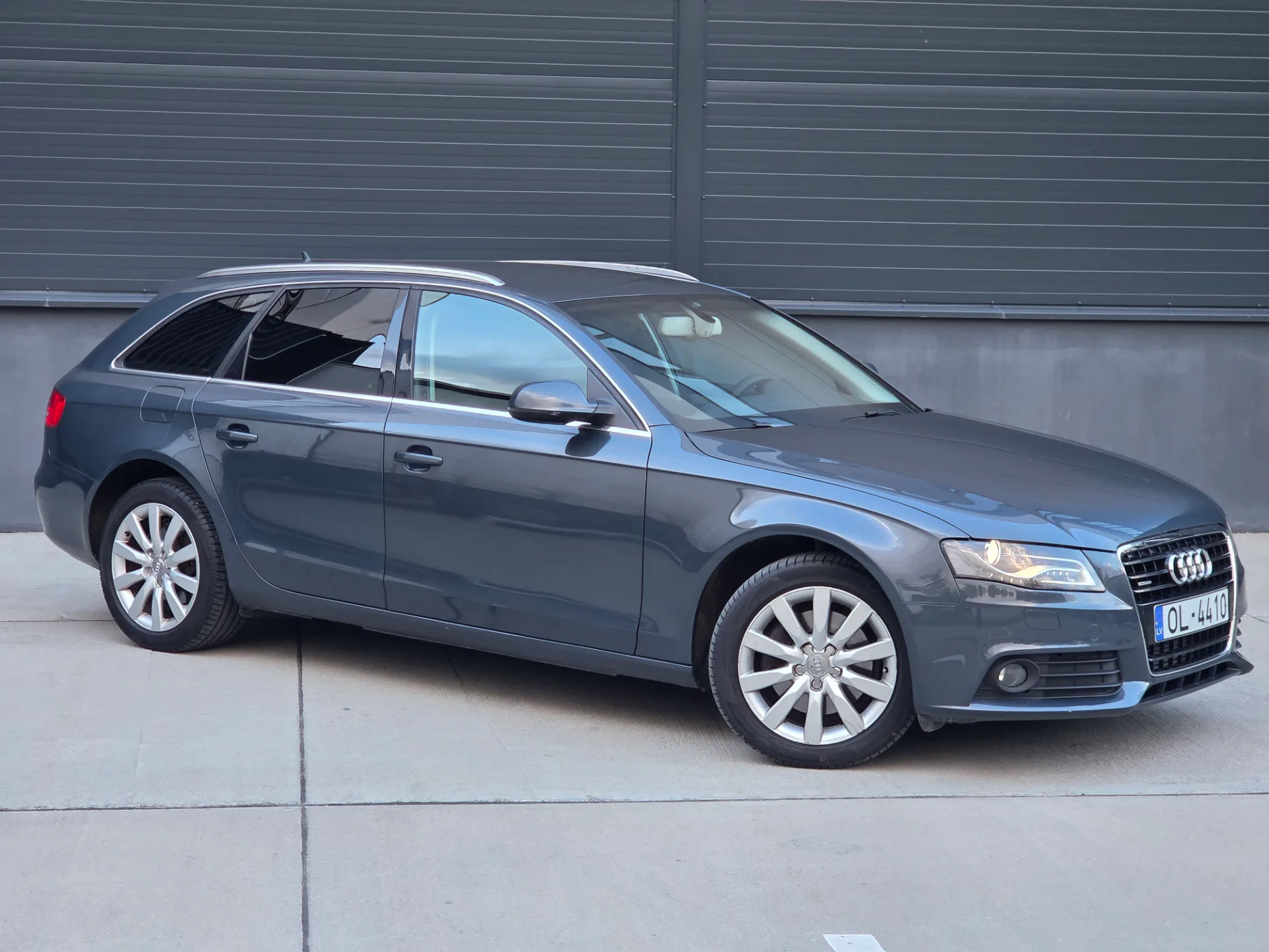 Audi A4, 2010 — 7