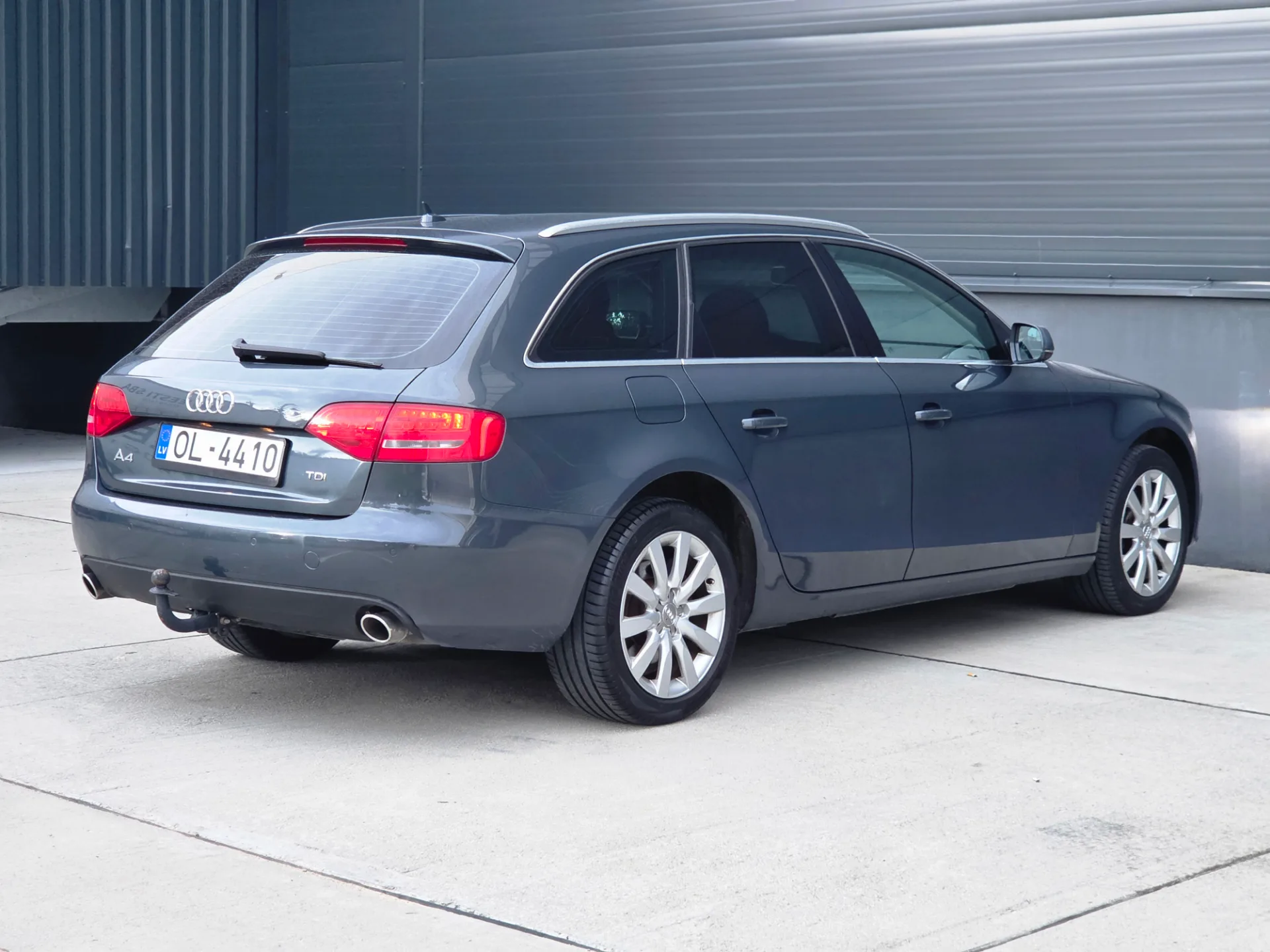 Audi A4, 2010 — 18