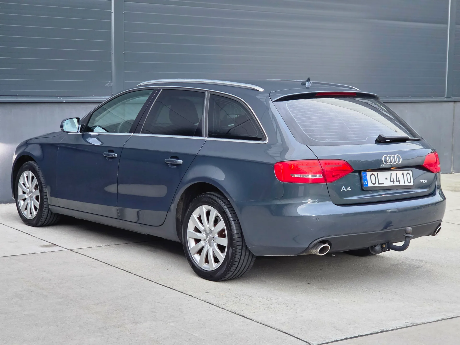 Audi A4, 2010 — 21