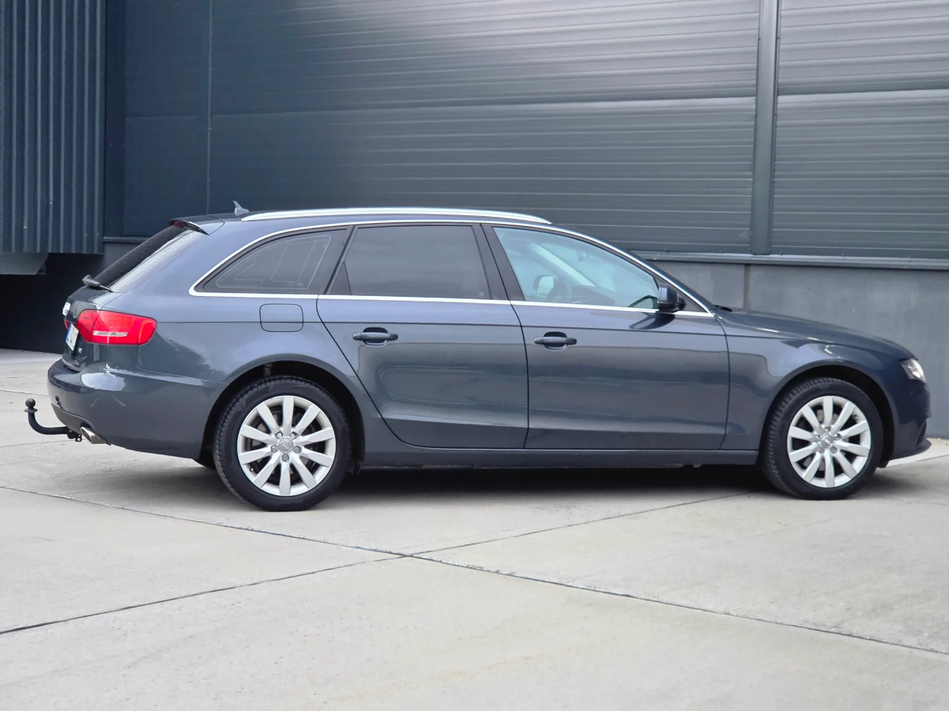 Audi A4, 2010 — 25