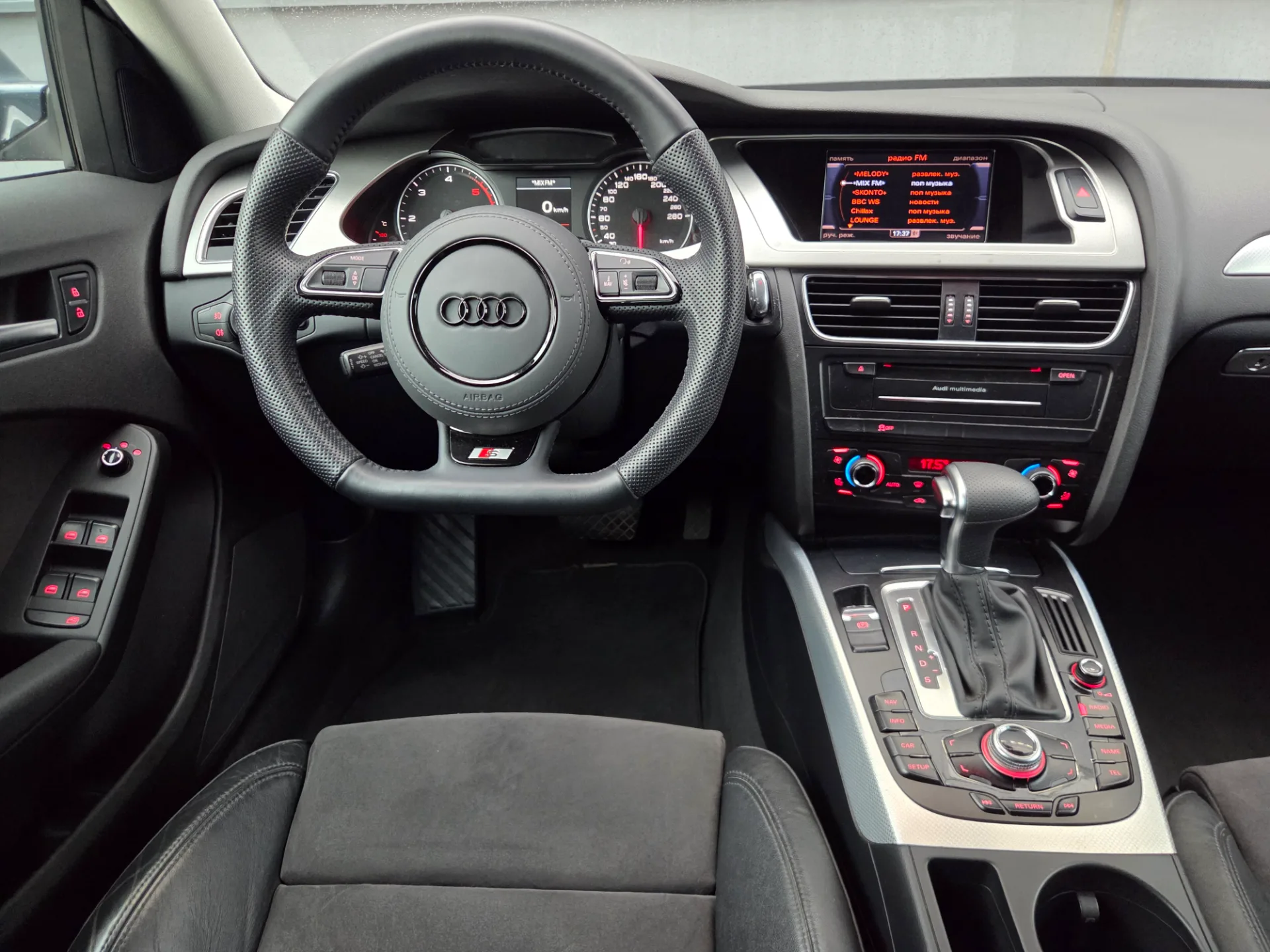 Audi A4, 2010 — 28
