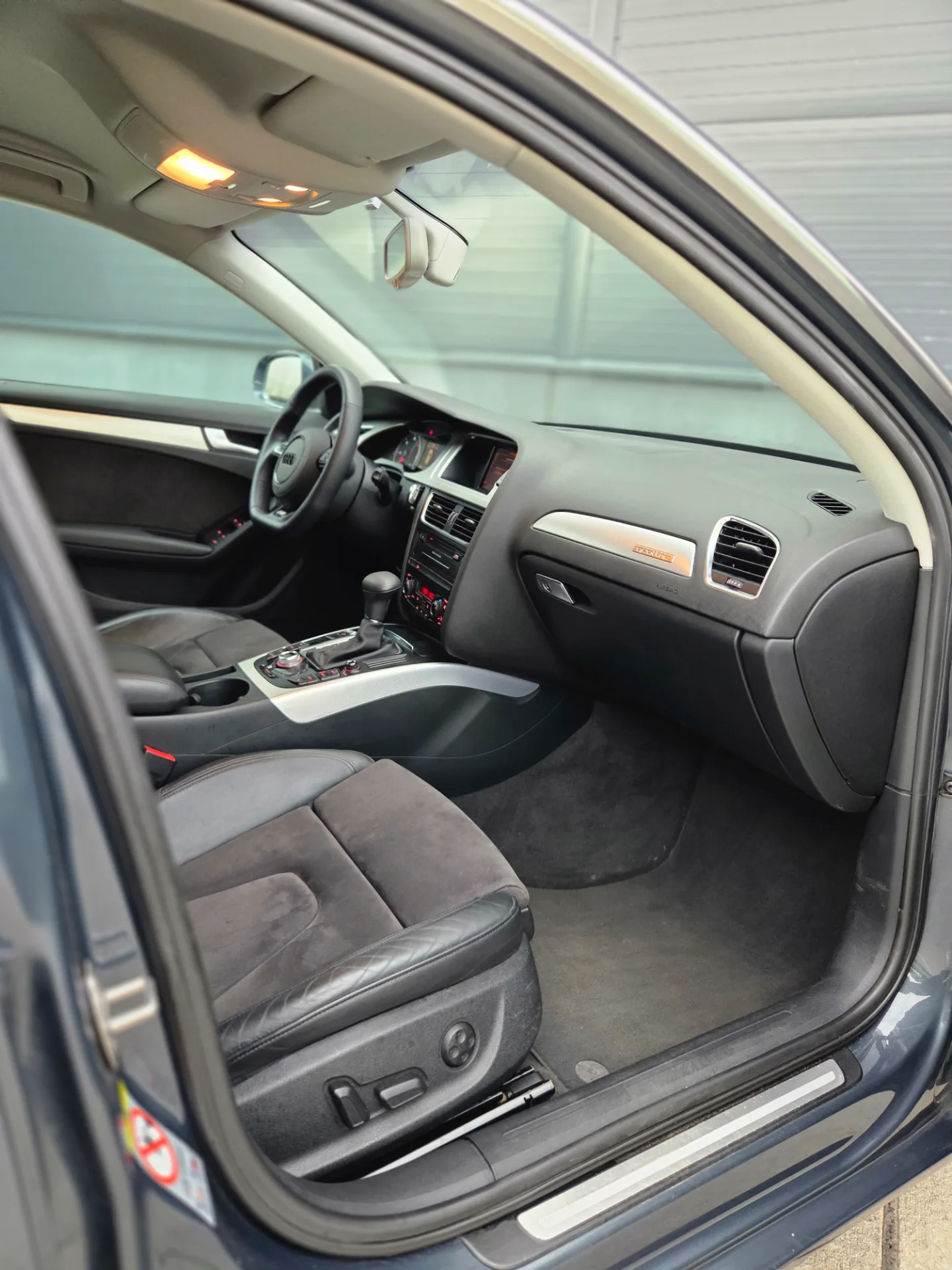 Audi A4, 2010 — 35