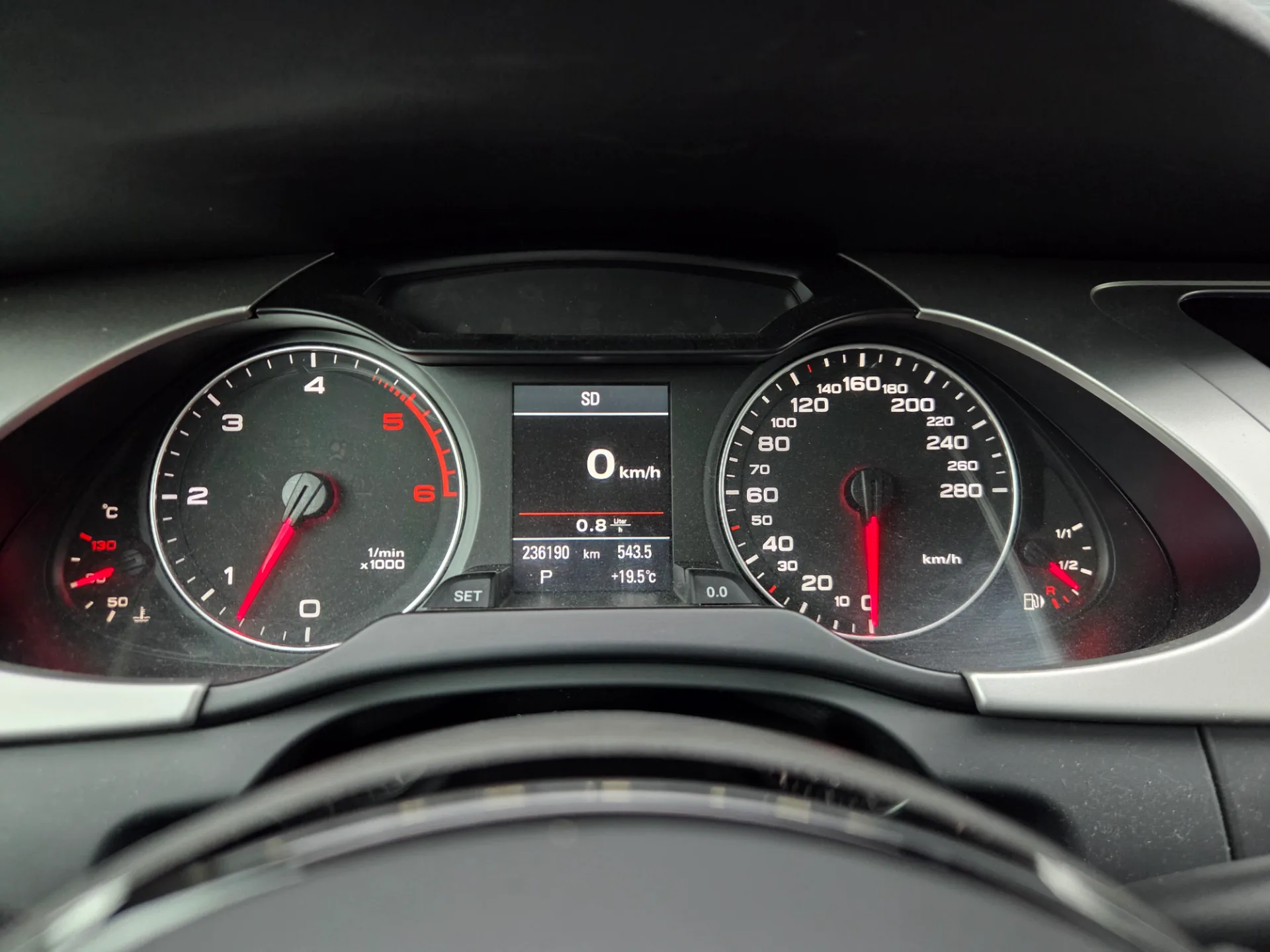Audi A4, 2010 — 36