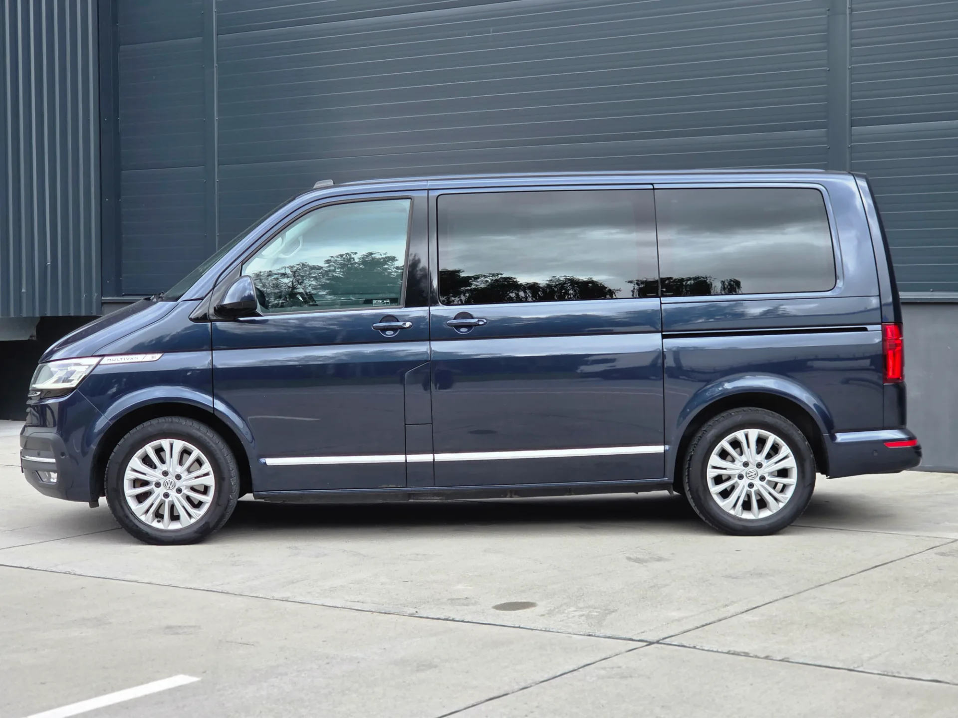 Volkswagen Multivan, 2020 — 13