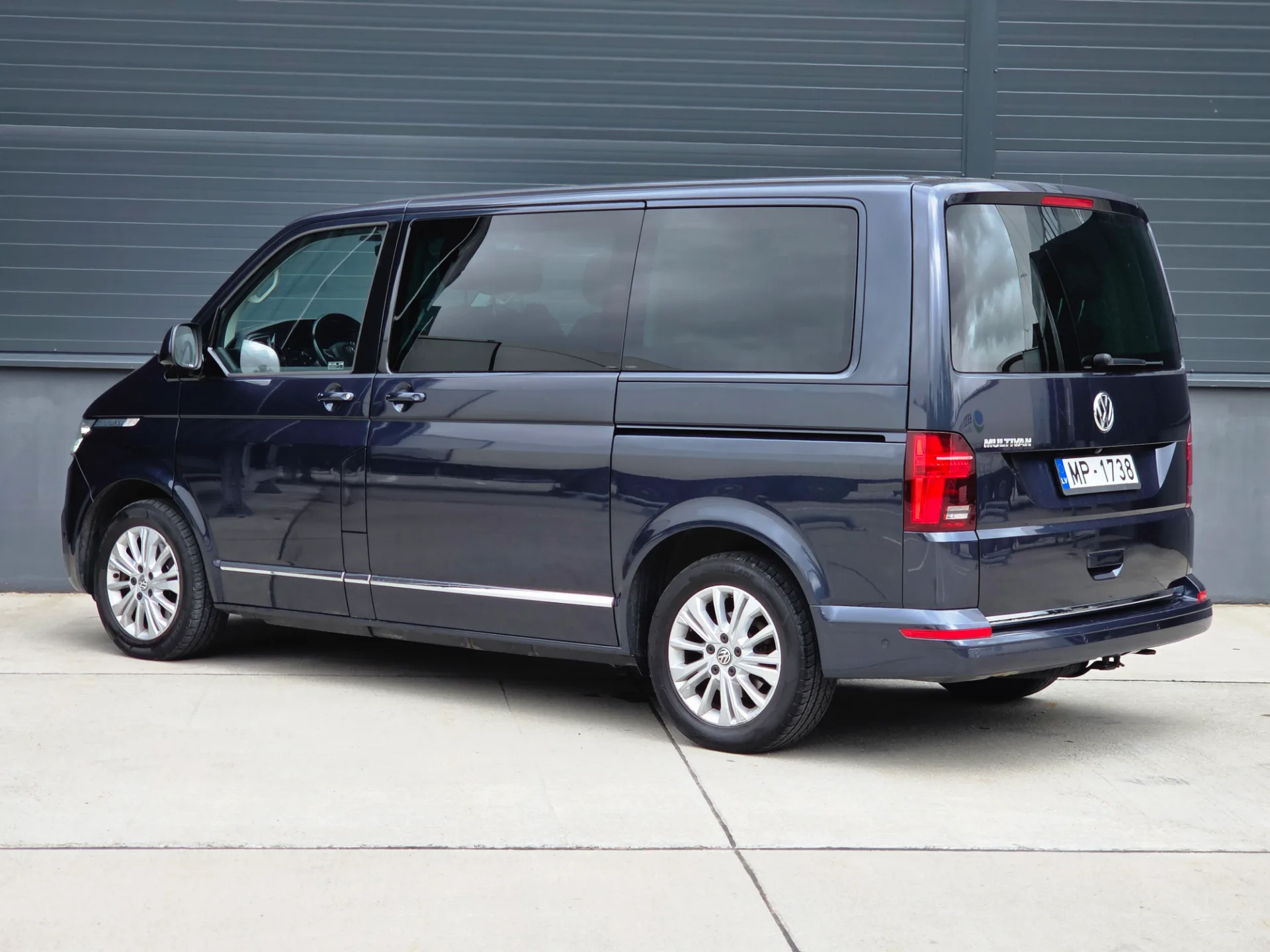 Volkswagen Multivan, 2020 — 16