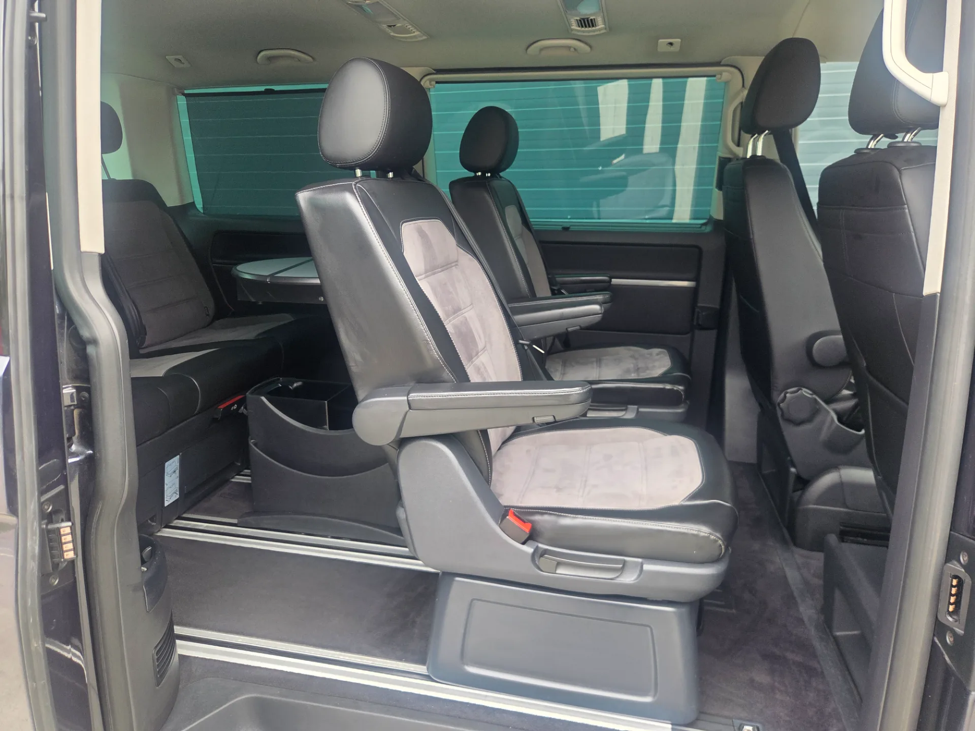 Volkswagen Multivan, 2020 — 21