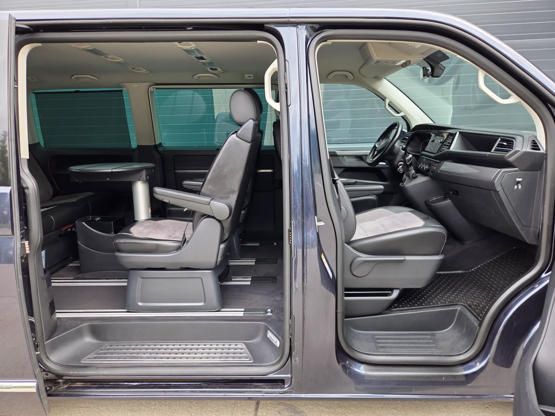 Volkswagen Multivan, 2020 — 22