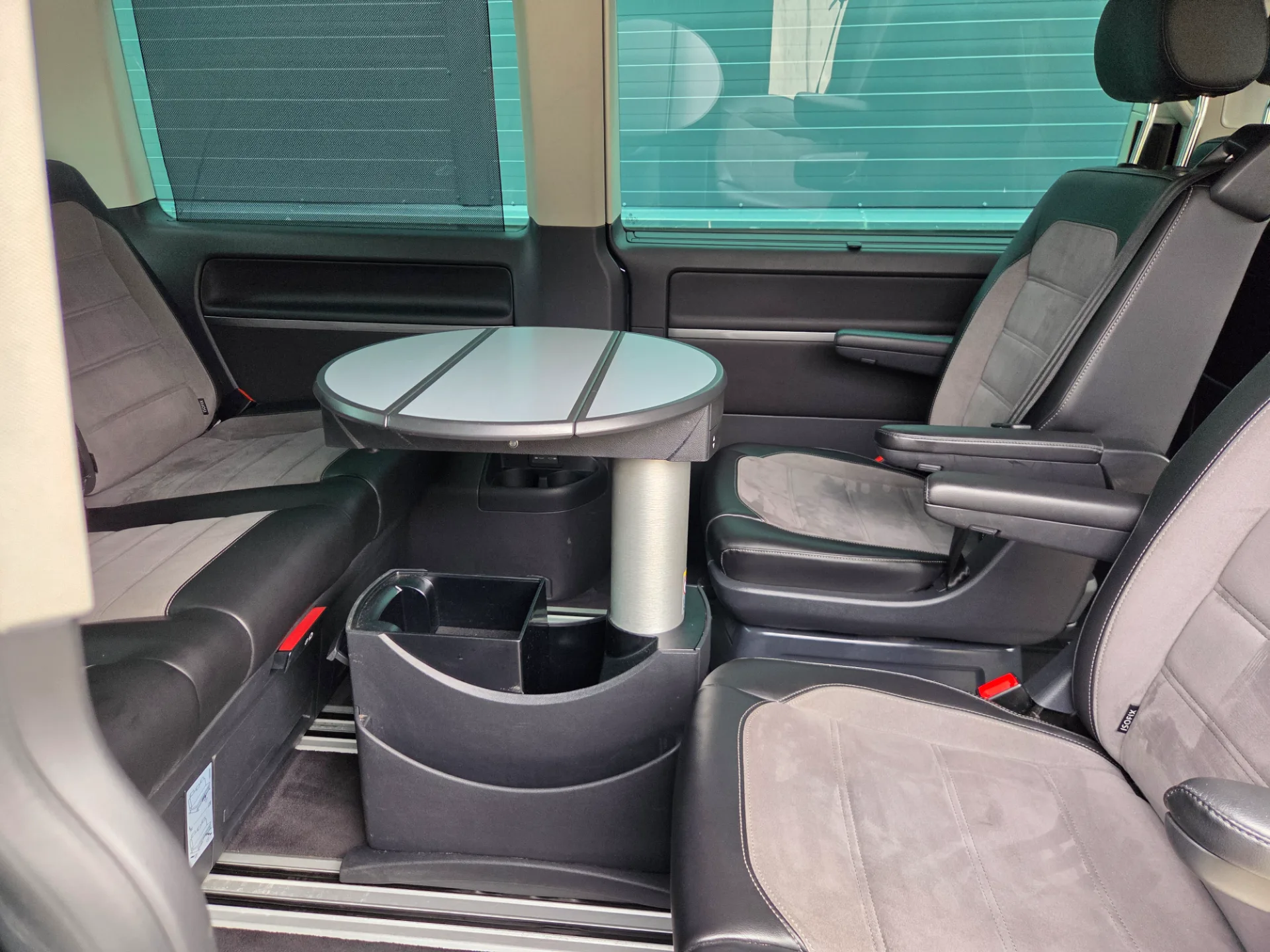 Volkswagen Multivan, 2020 — 24