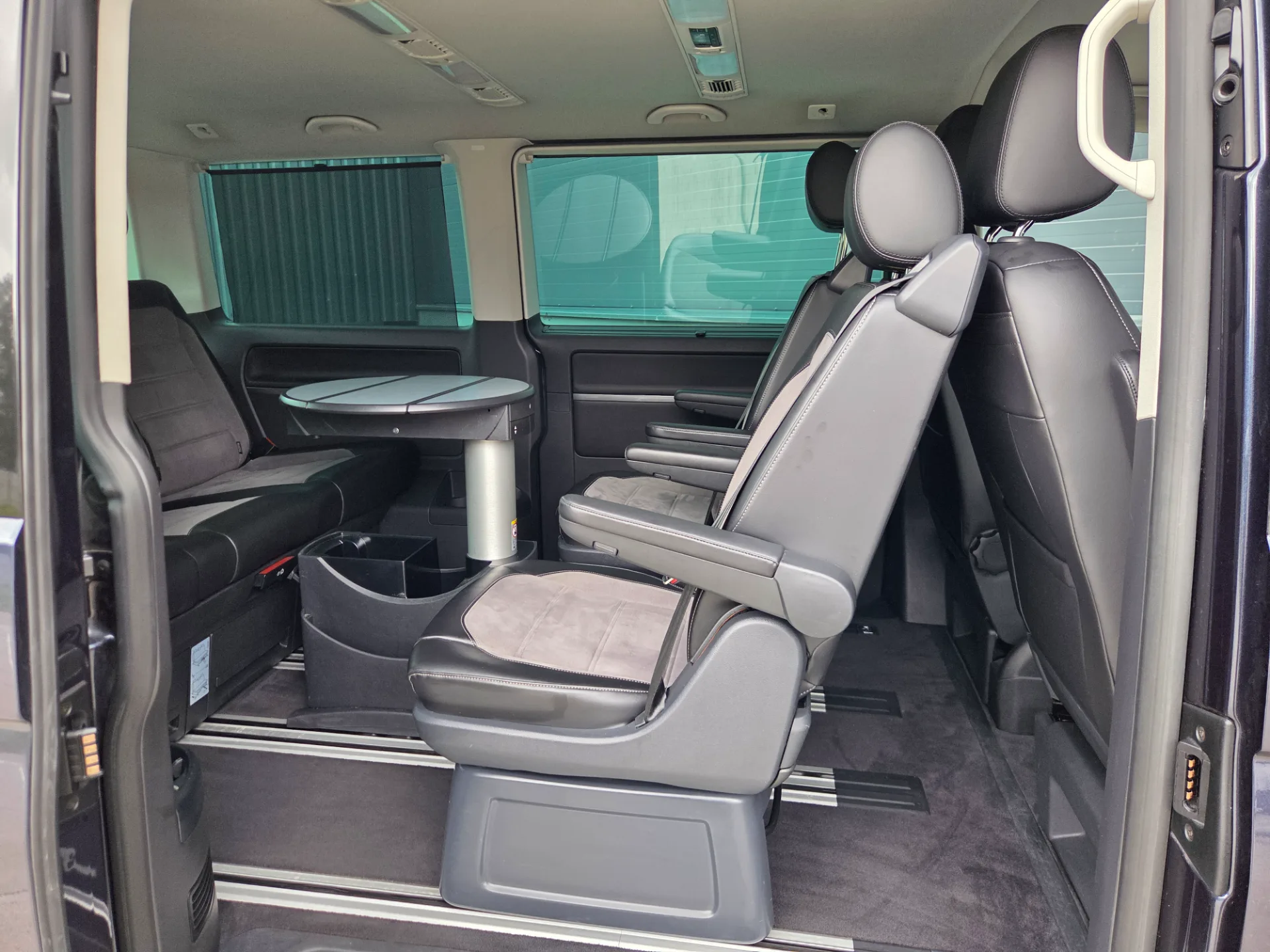 Volkswagen Multivan, 2020 — 28