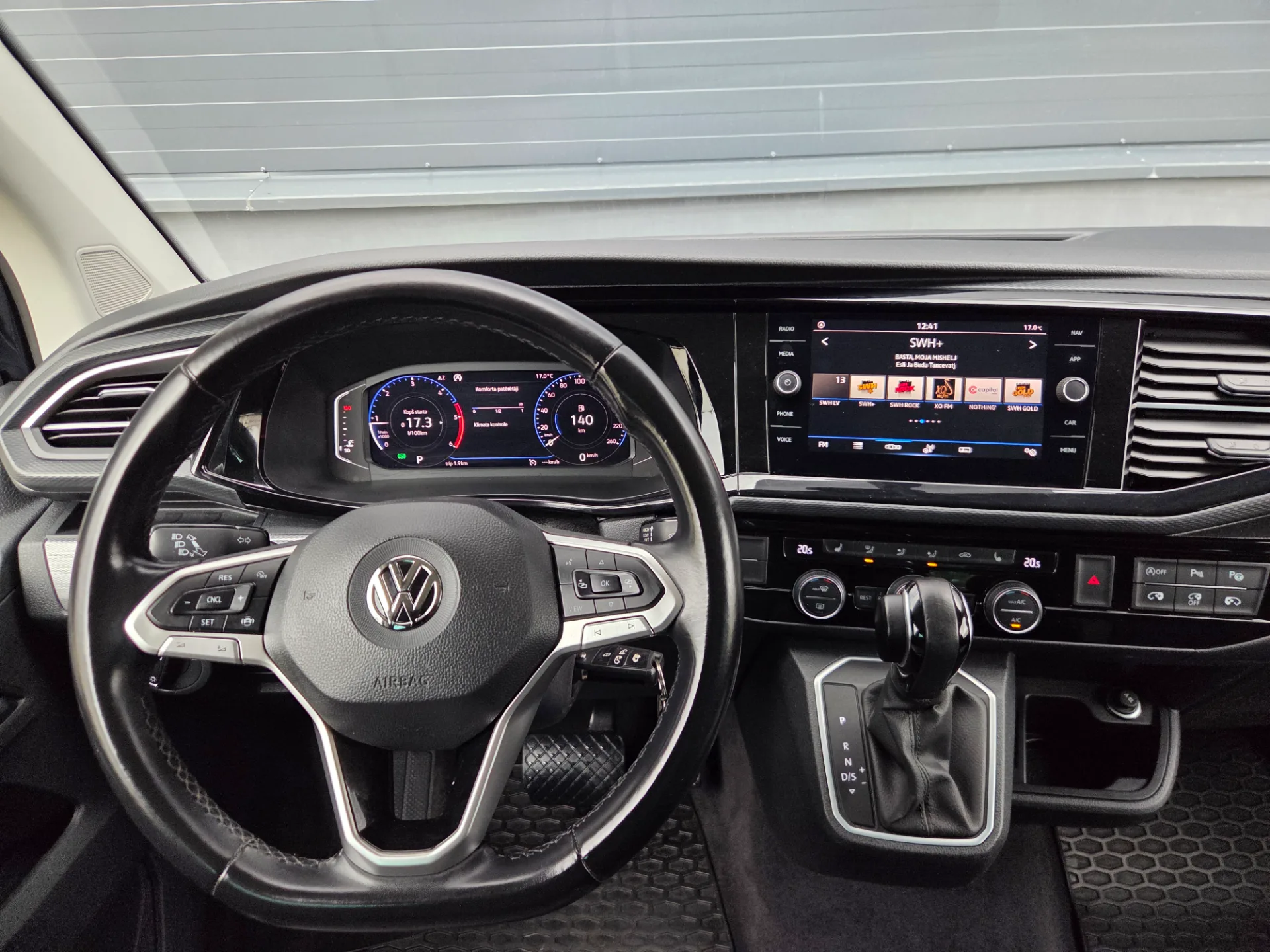 Volkswagen Multivan, 2020 — 30