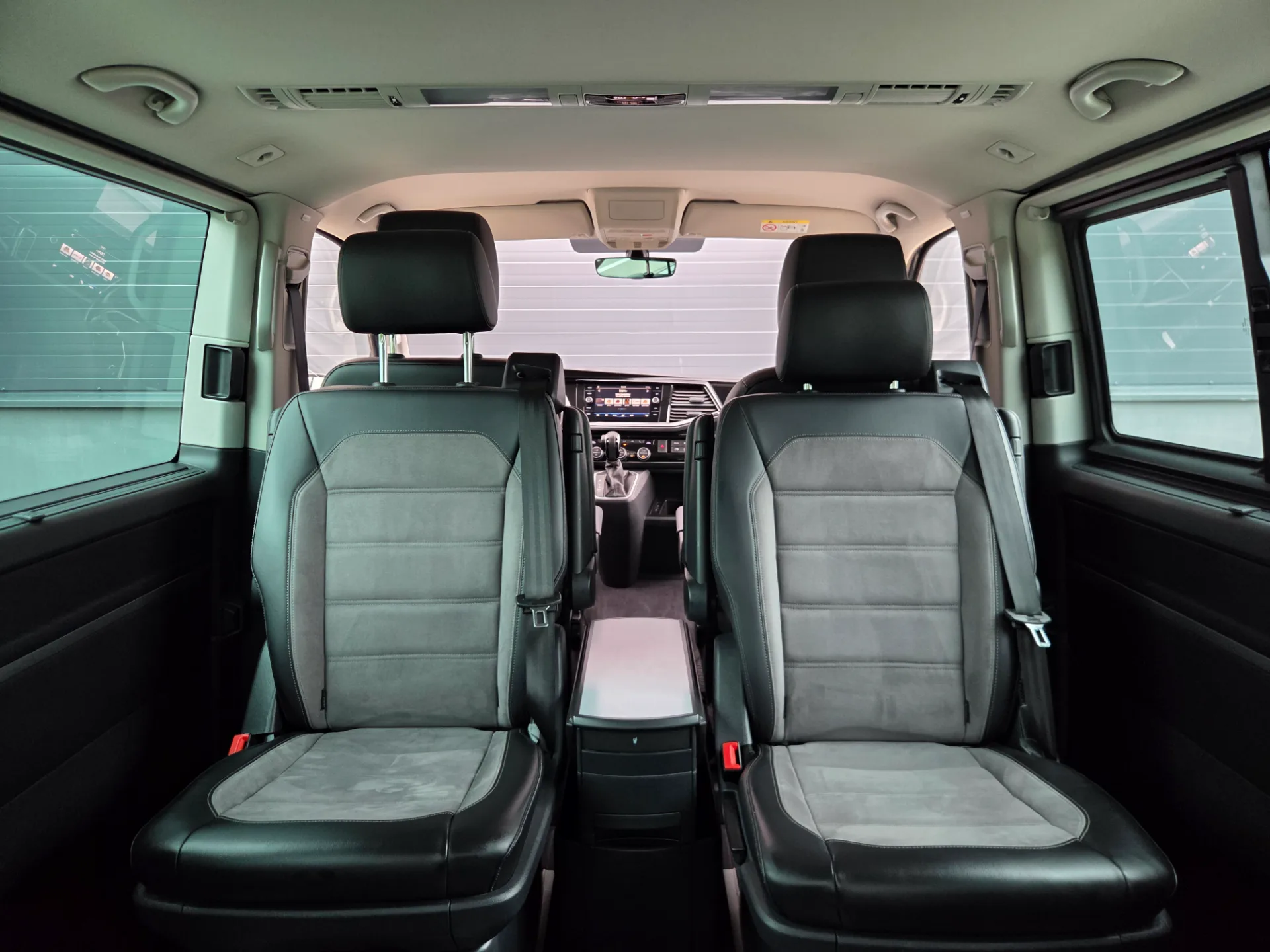 Volkswagen Multivan, 2020 — 35