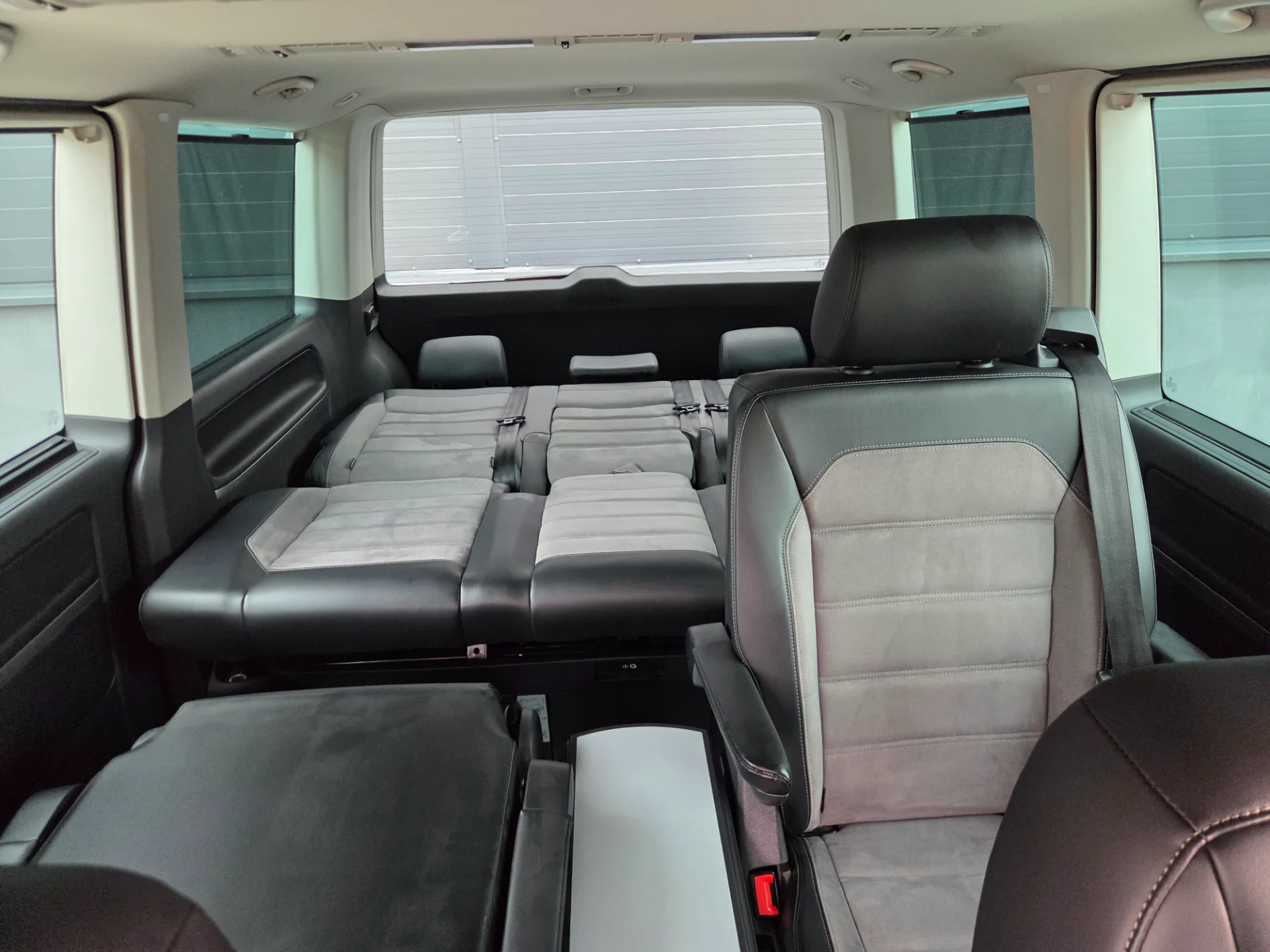 Volkswagen Multivan, 2020 — 36