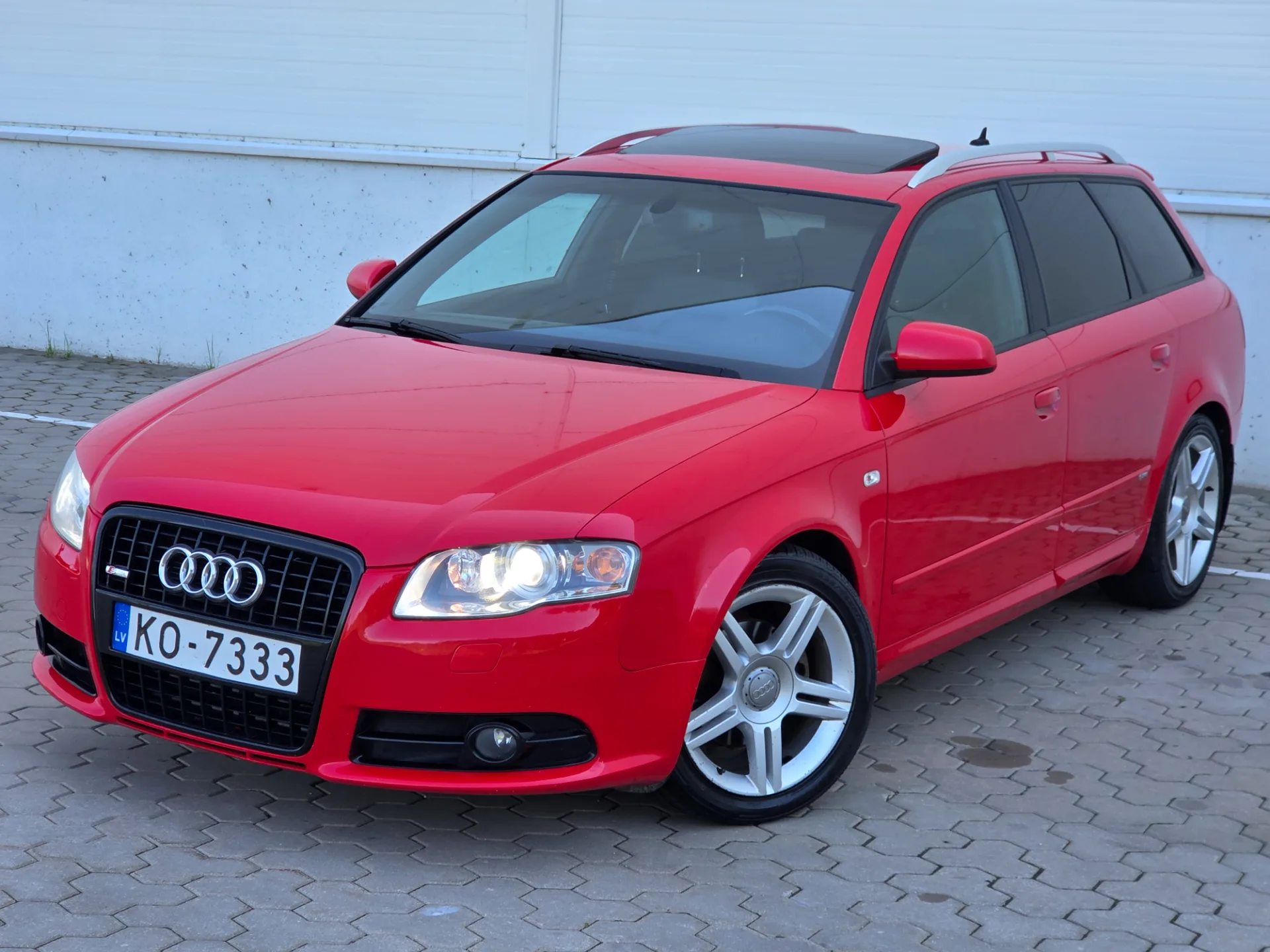 AUDI A4, 2006 — 12