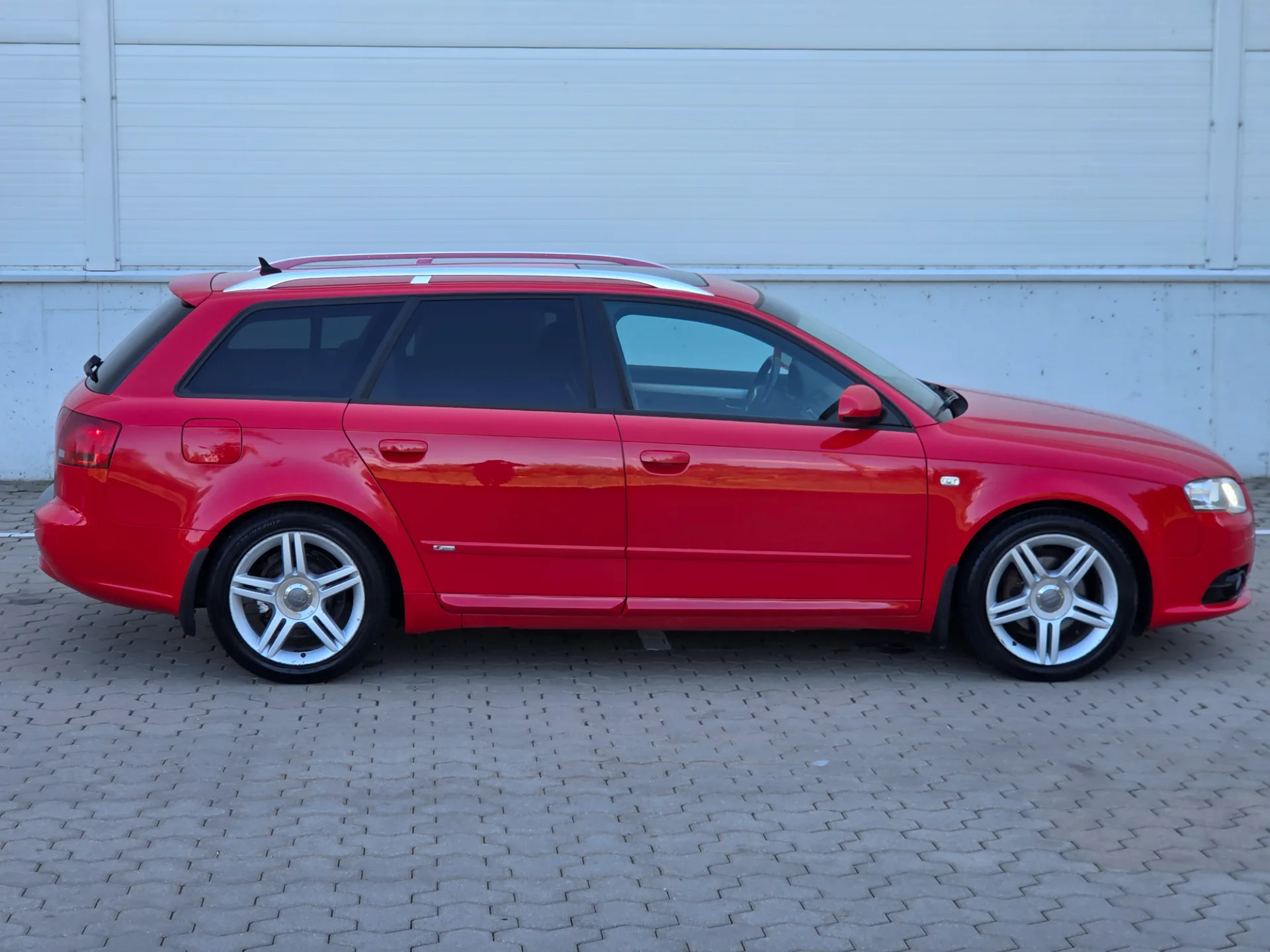 AUDI A4, 2006 — 16