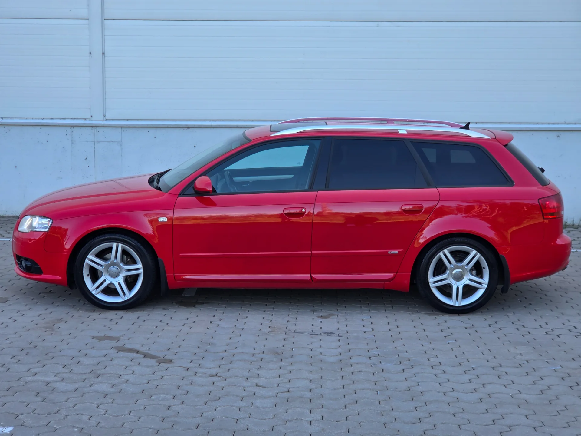 AUDI A4, 2006 — 17