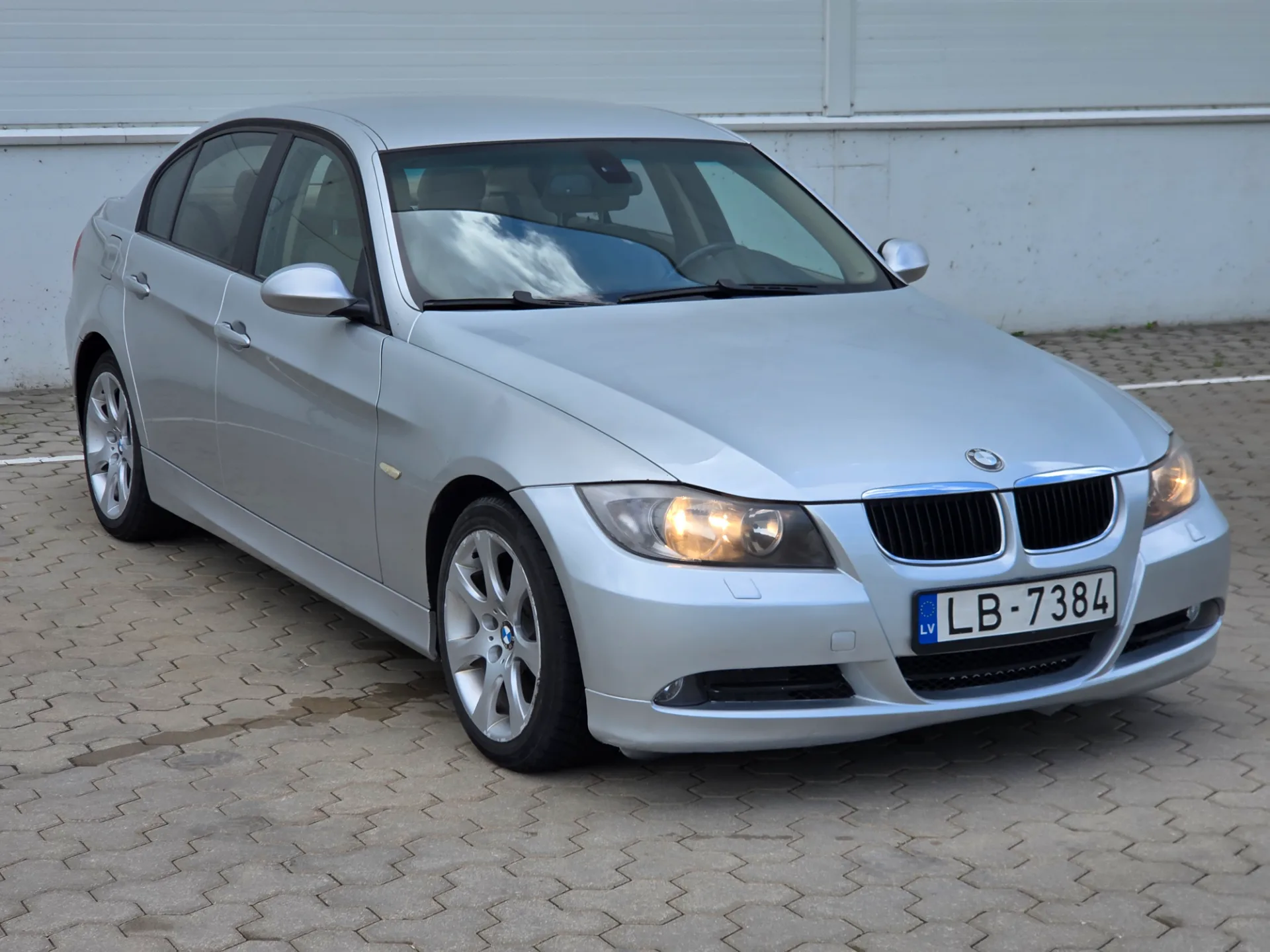 BMW 320, 2006 — 12