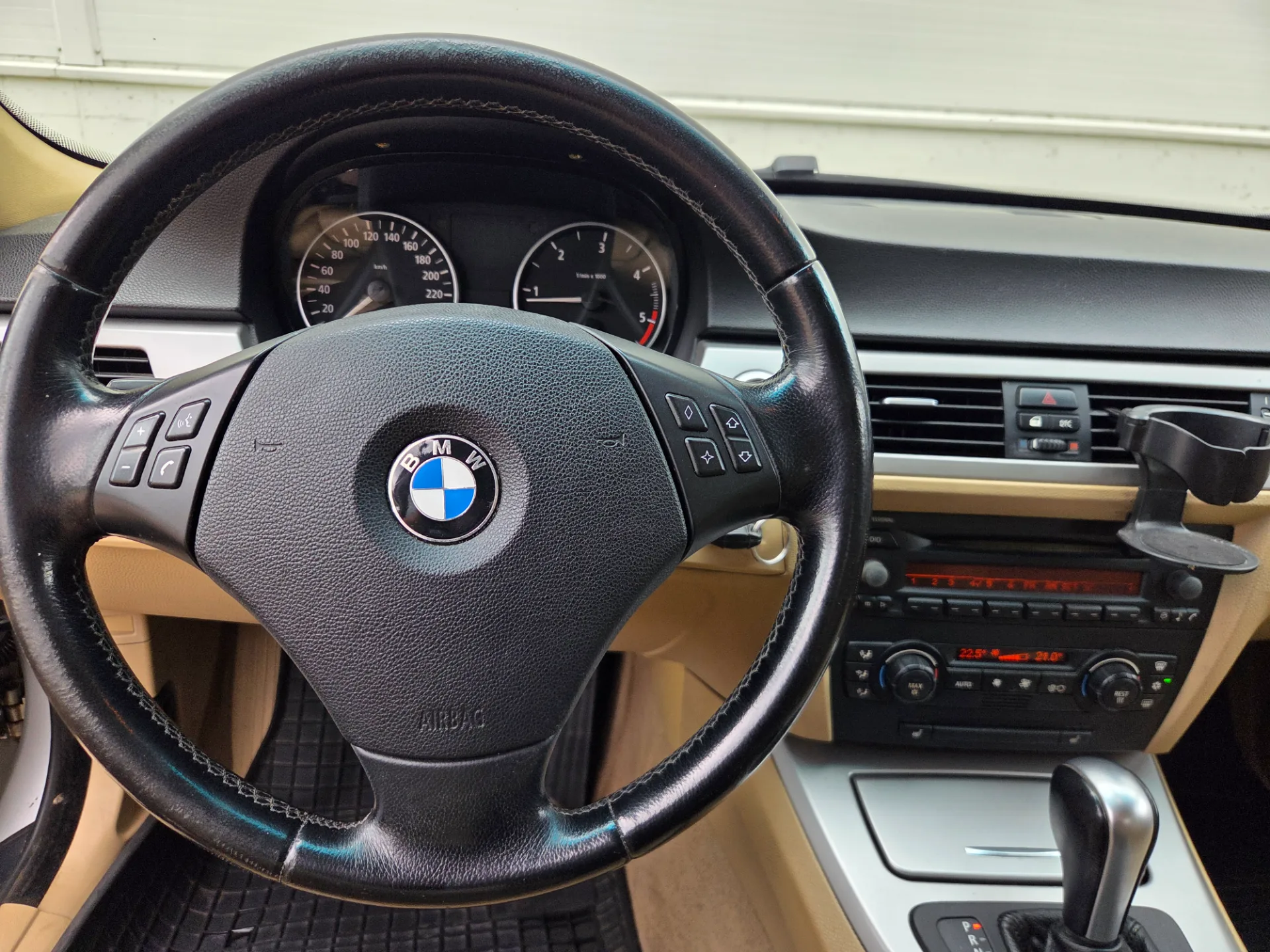 BMW 320, 2006 — 20