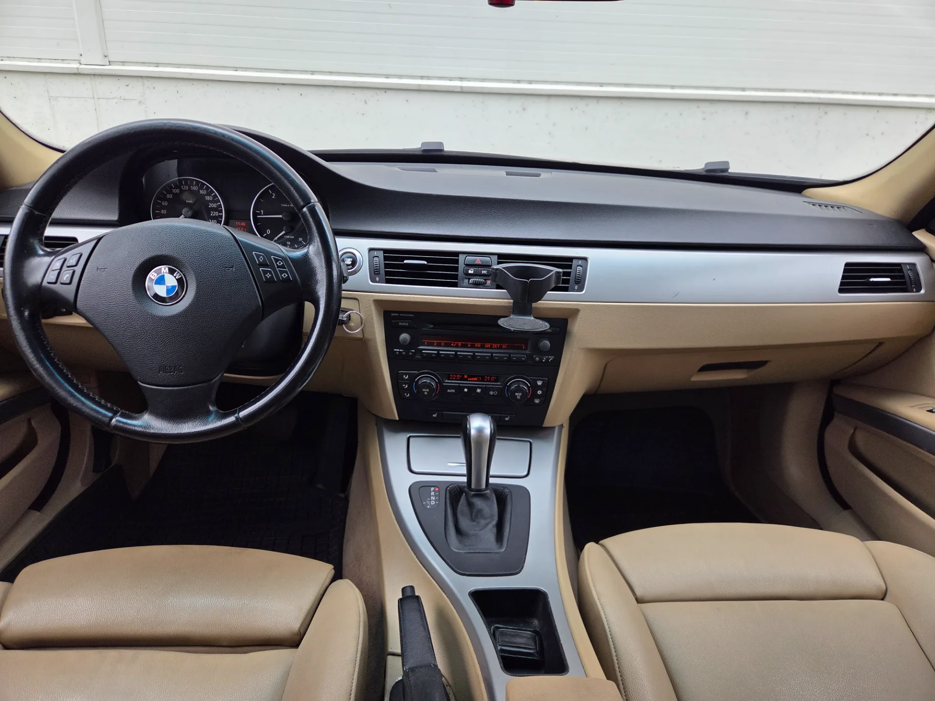 BMW 320, 2006 — 23