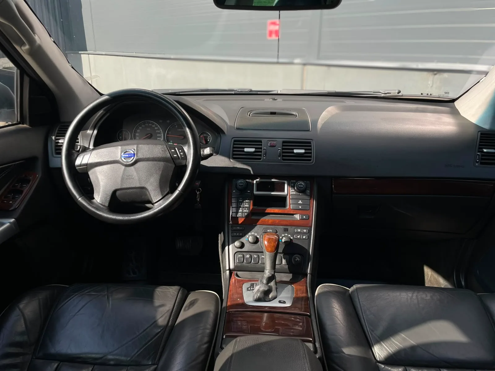VOLVO XC90, 2026 — 42