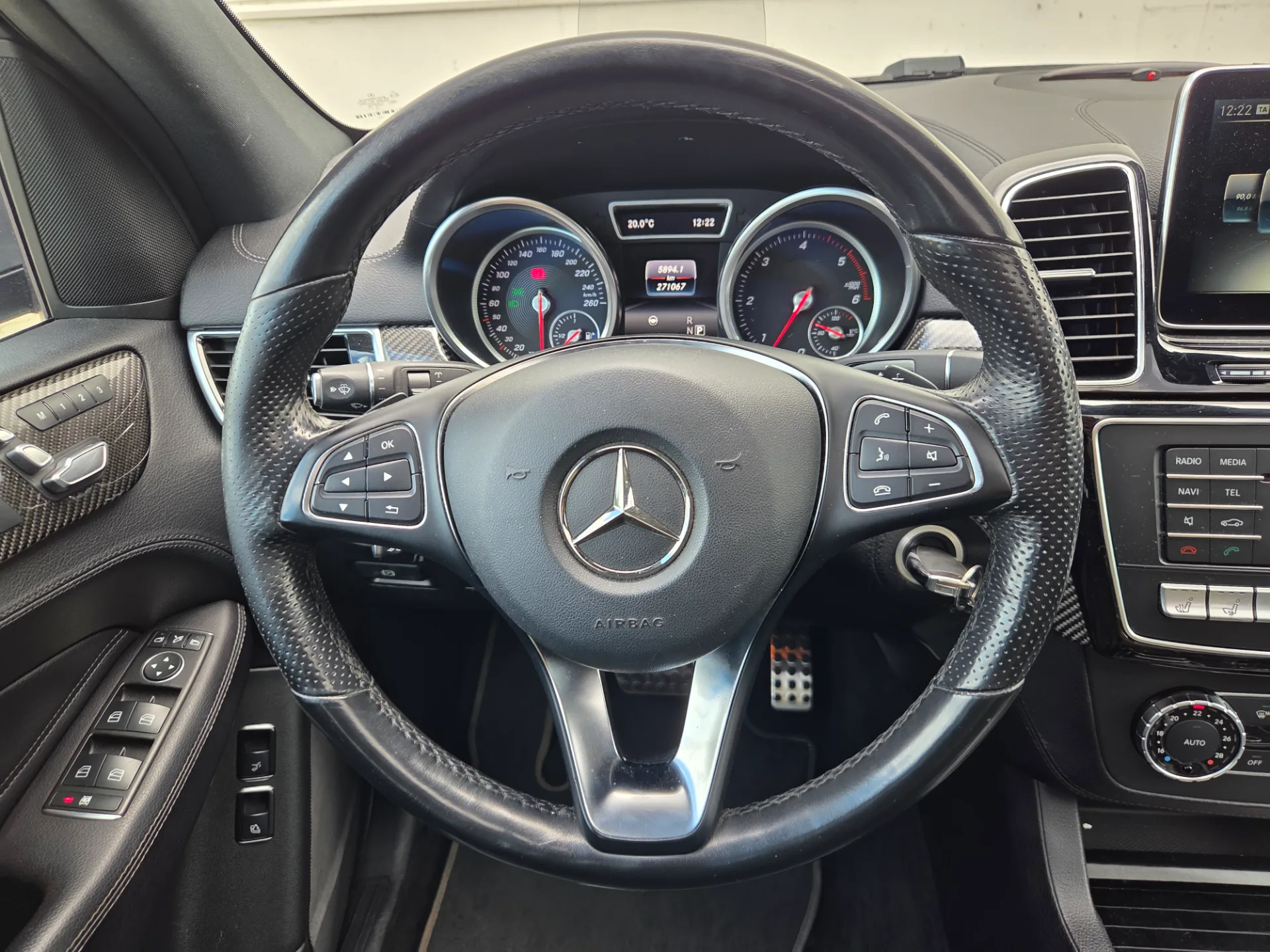 Mercedes GLE 350 D, 2016 — 21