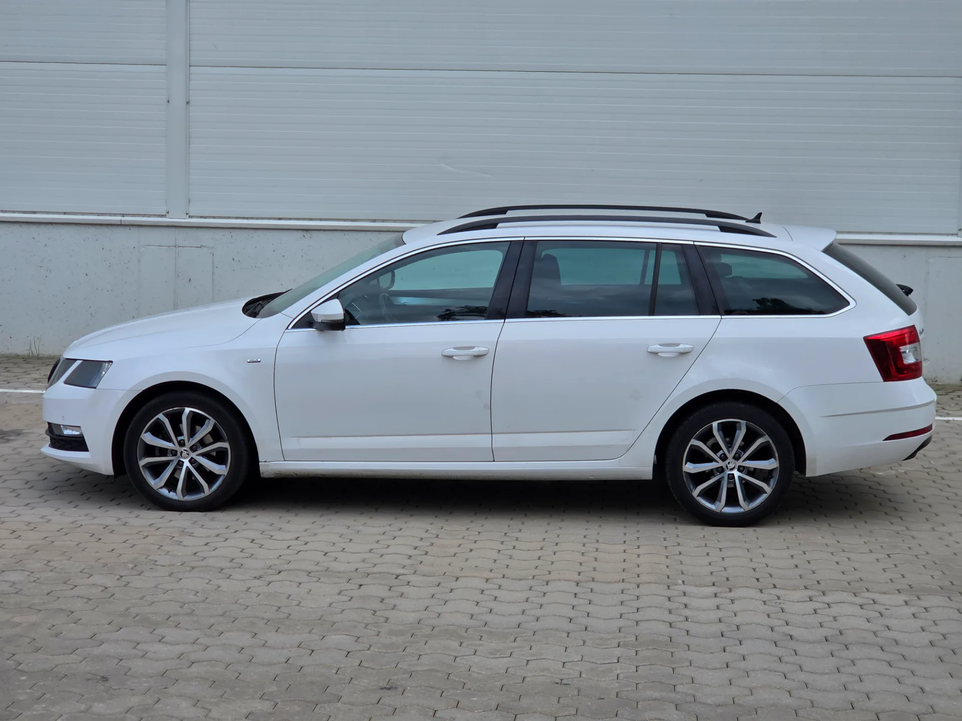 Škoda Octavia, 2017 — 12