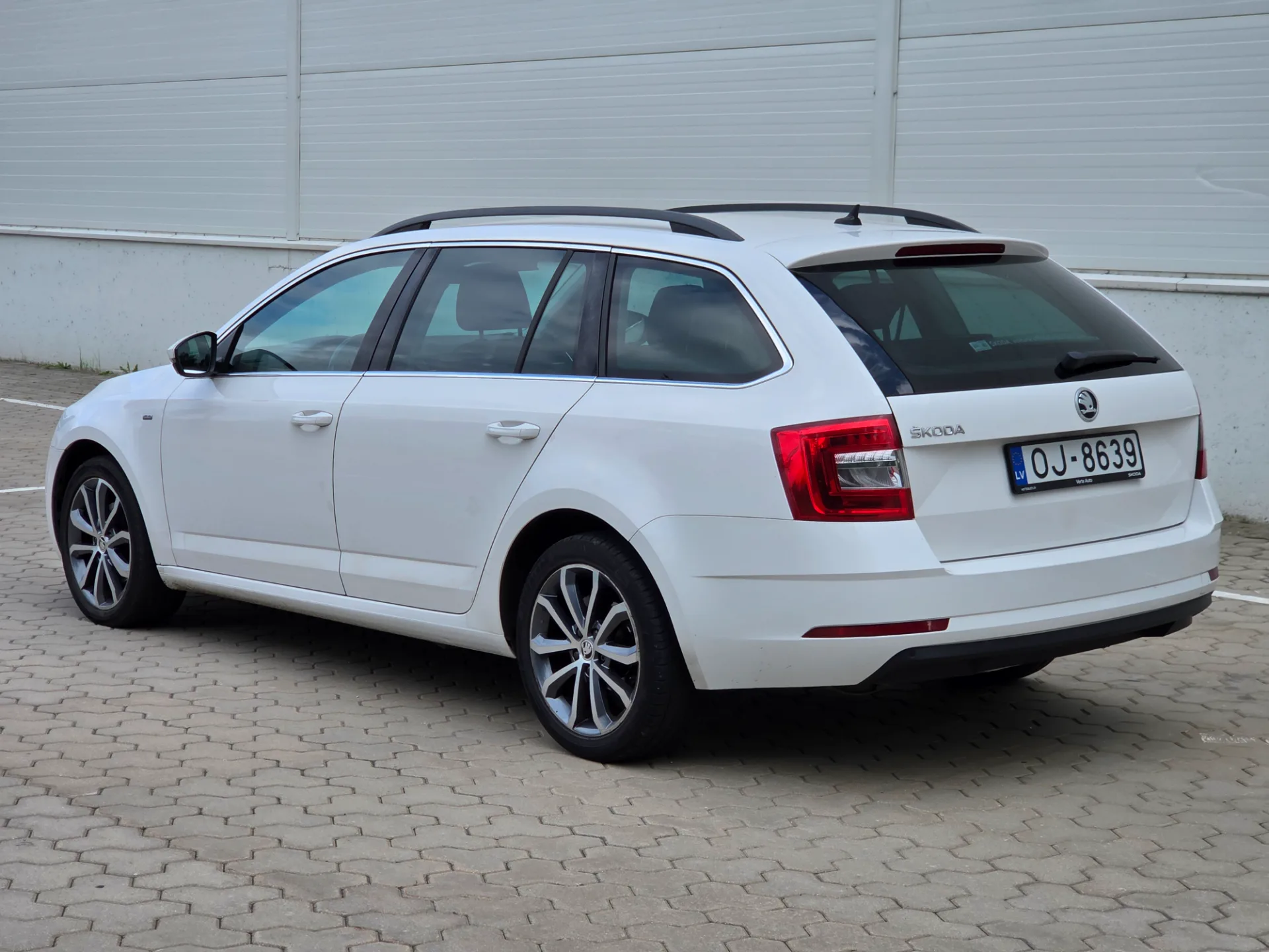 Škoda Octavia, 2017 — 27