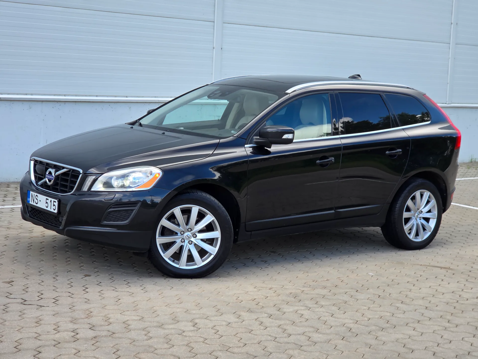 VOLVO XC60, 2011 — 6