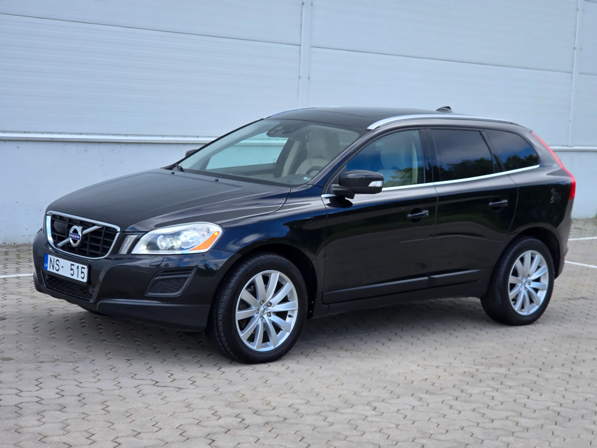 VOLVO XC60, 2011 — 19