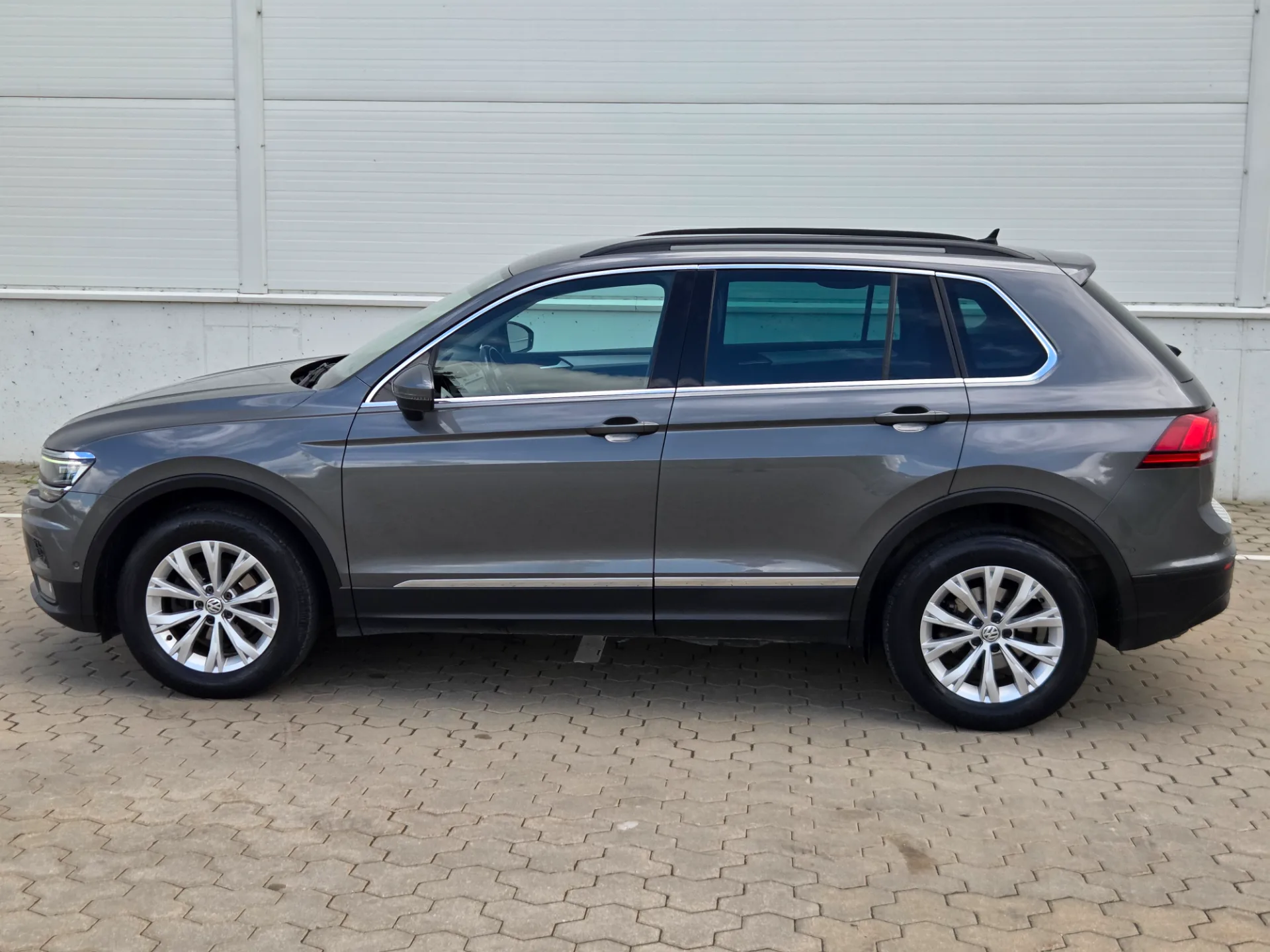 Volkswagen Tiguan, 2019 — 11