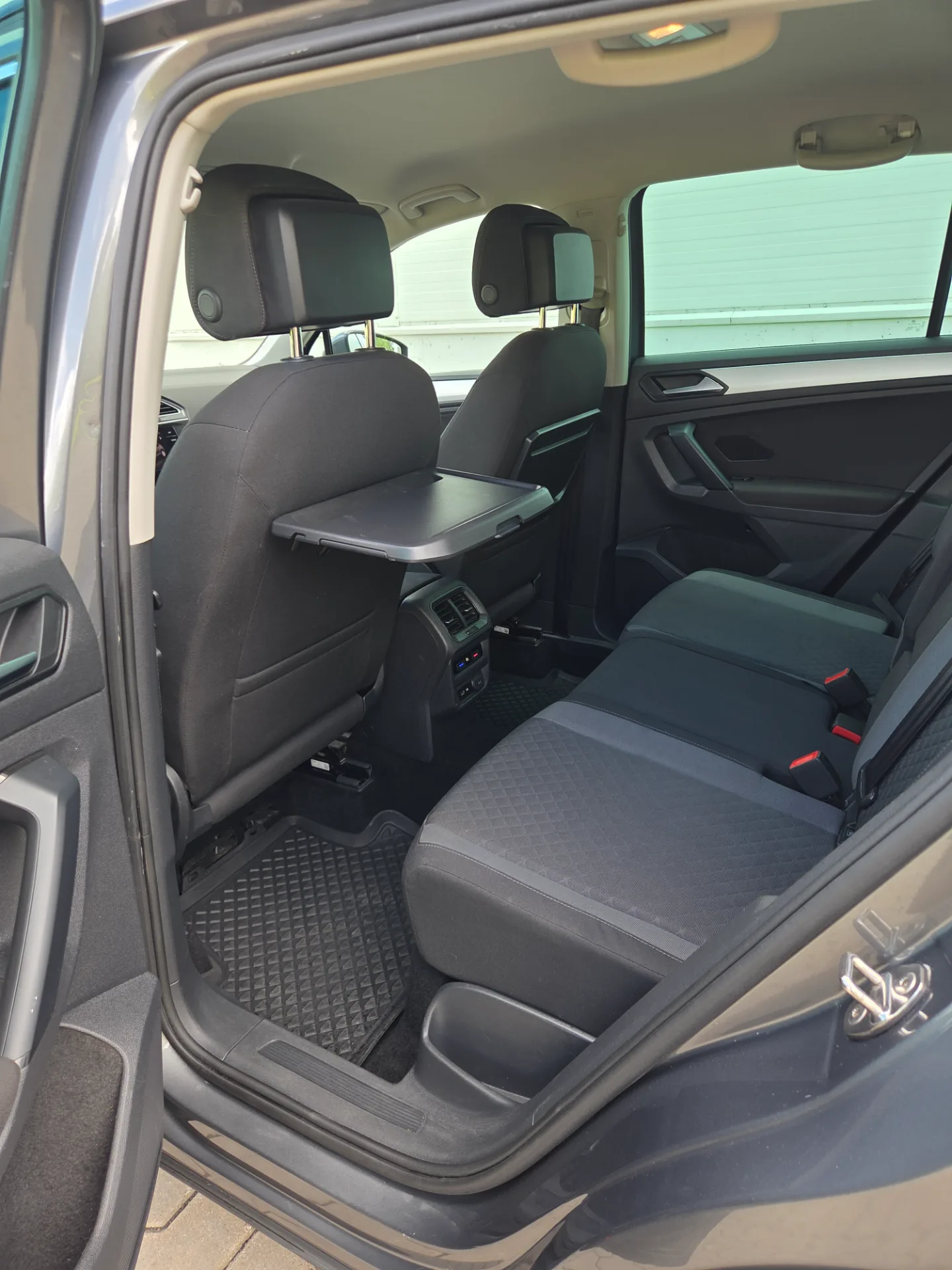 Volkswagen Tiguan, 2019 — 22