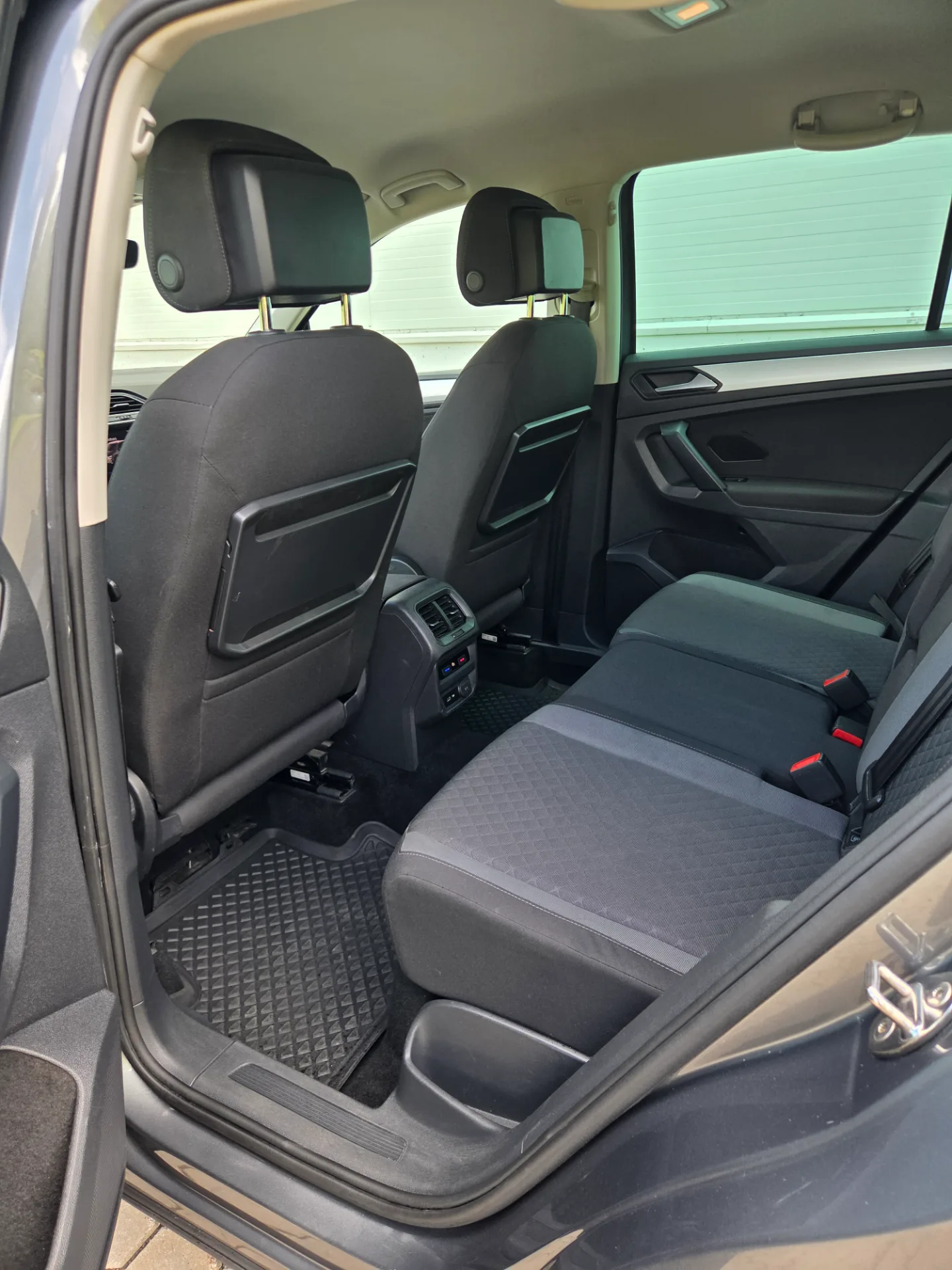 Volkswagen Tiguan, 2019 — 25