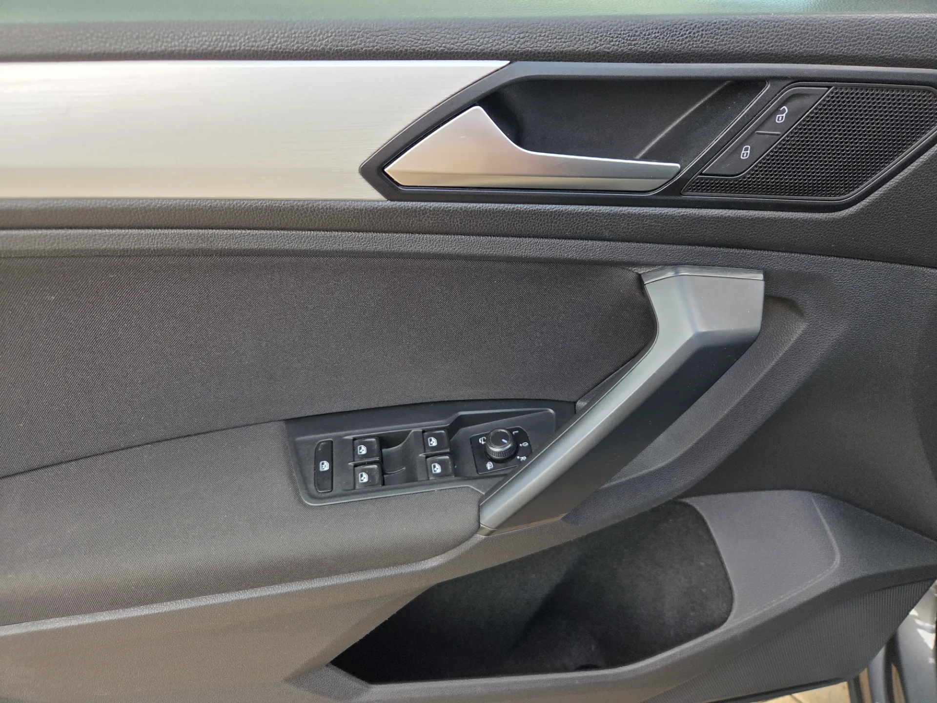 Volkswagen Tiguan, 2019 — 42