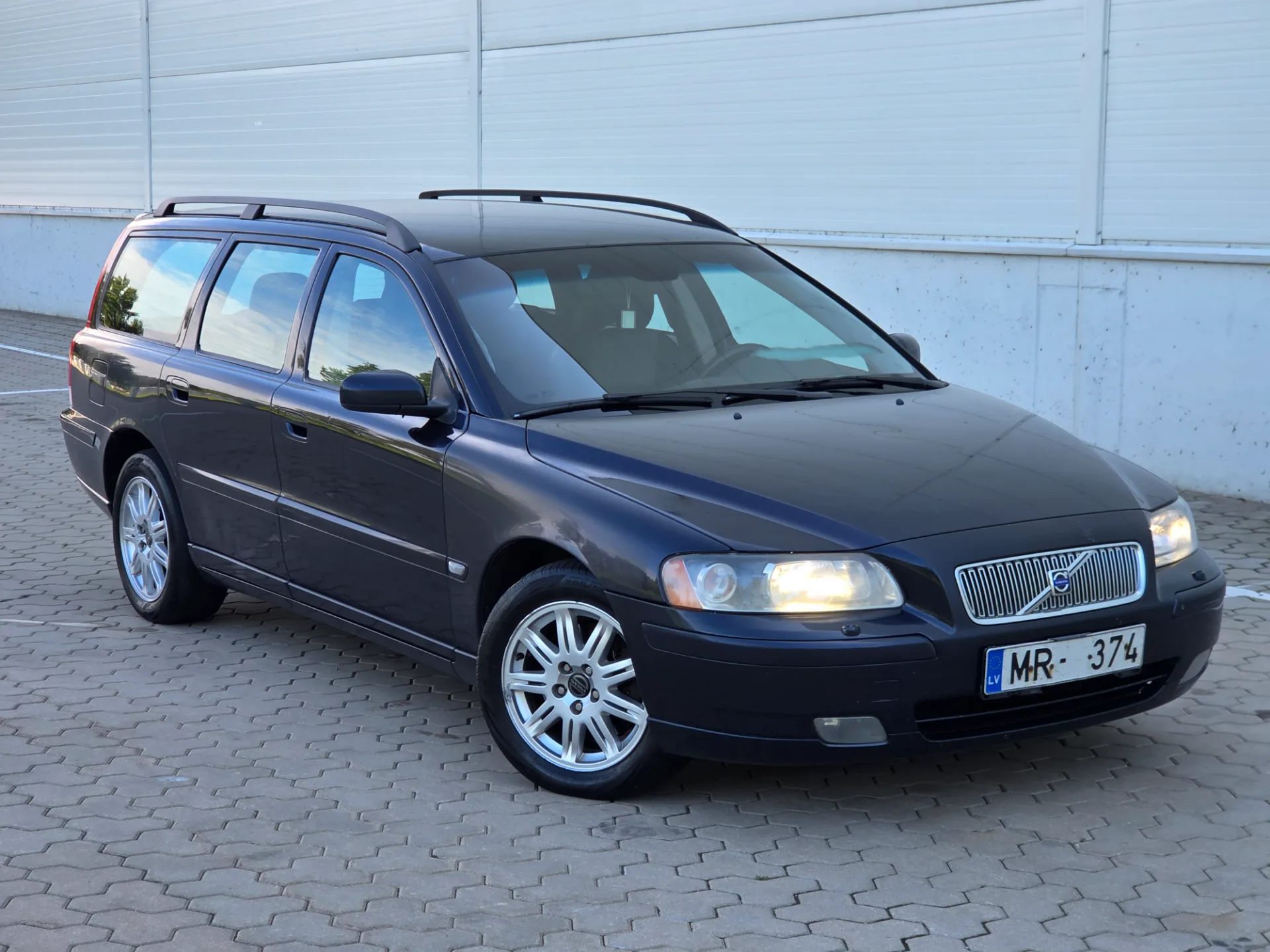 Volvo V70, 2006 — 13